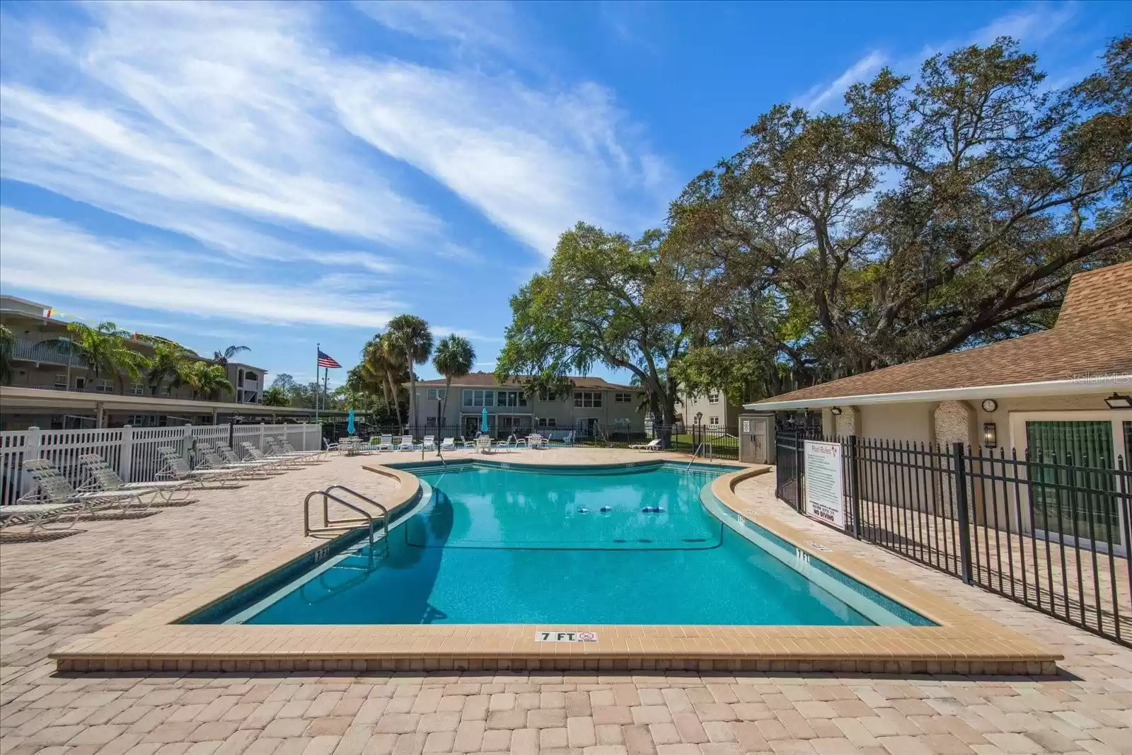 960 VIRGINIA STREET, DUNEDIN, Florida 34698, 2 Bedrooms Bedrooms, ,2 BathroomsBathrooms,Residential,For Sale,VIRGINIA,MFRU8241012