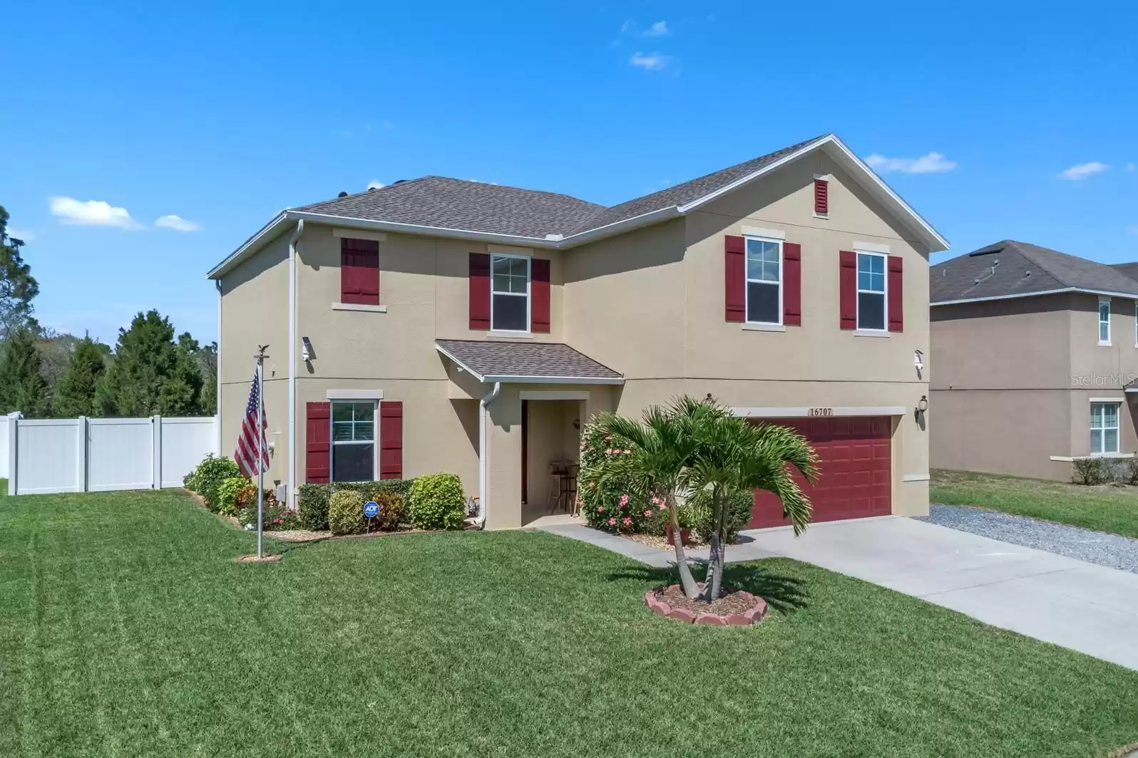 16707 BROADFORD LANE, CLERMONT, Florida 34714, 4 Bedrooms Bedrooms, ,2 BathroomsBathrooms,Residential,For Sale,BROADFORD,MFRO6210025