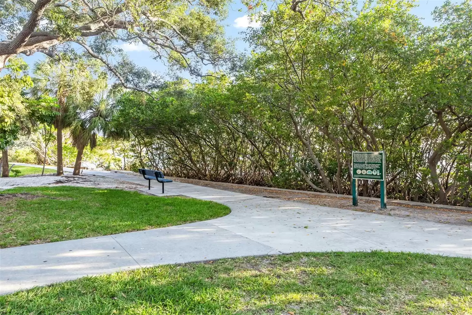 Ballast Point Park walking trail