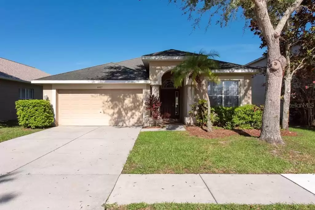 4407 HUDDLESTONE DRIVE, WESLEY CHAPEL, Florida 33545, 3 Bedrooms Bedrooms, ,2 BathroomsBathrooms,Residential,For Sale,HUDDLESTONE,MFRT3529899