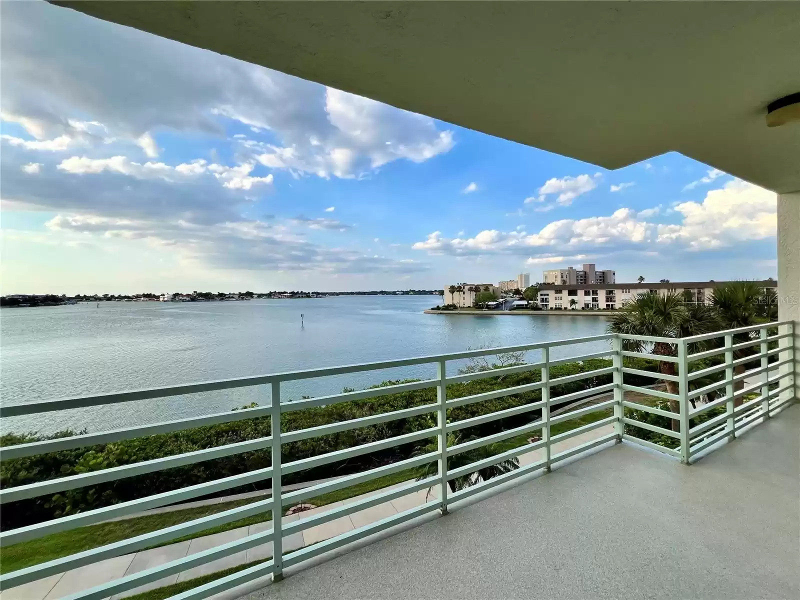 7963 SAILBOAT KEY BOULEVARD, SOUTH PASADENA, Florida 33707, 2 Bedrooms Bedrooms, ,2 BathroomsBathrooms,Residential,For Sale,SAILBOAT KEY,MFRU8243709