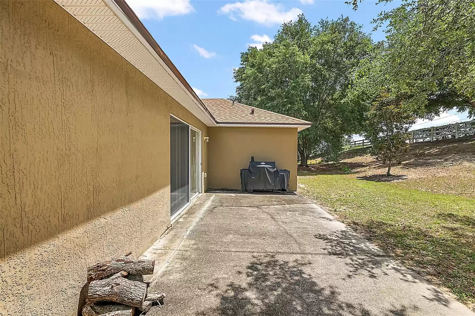 1135 STRATTON AVENUE, GROVELAND, Florida 34736, 4 Bedrooms Bedrooms, ,2 BathroomsBathrooms,Residential,For Sale,STRATTON,MFRO6207204