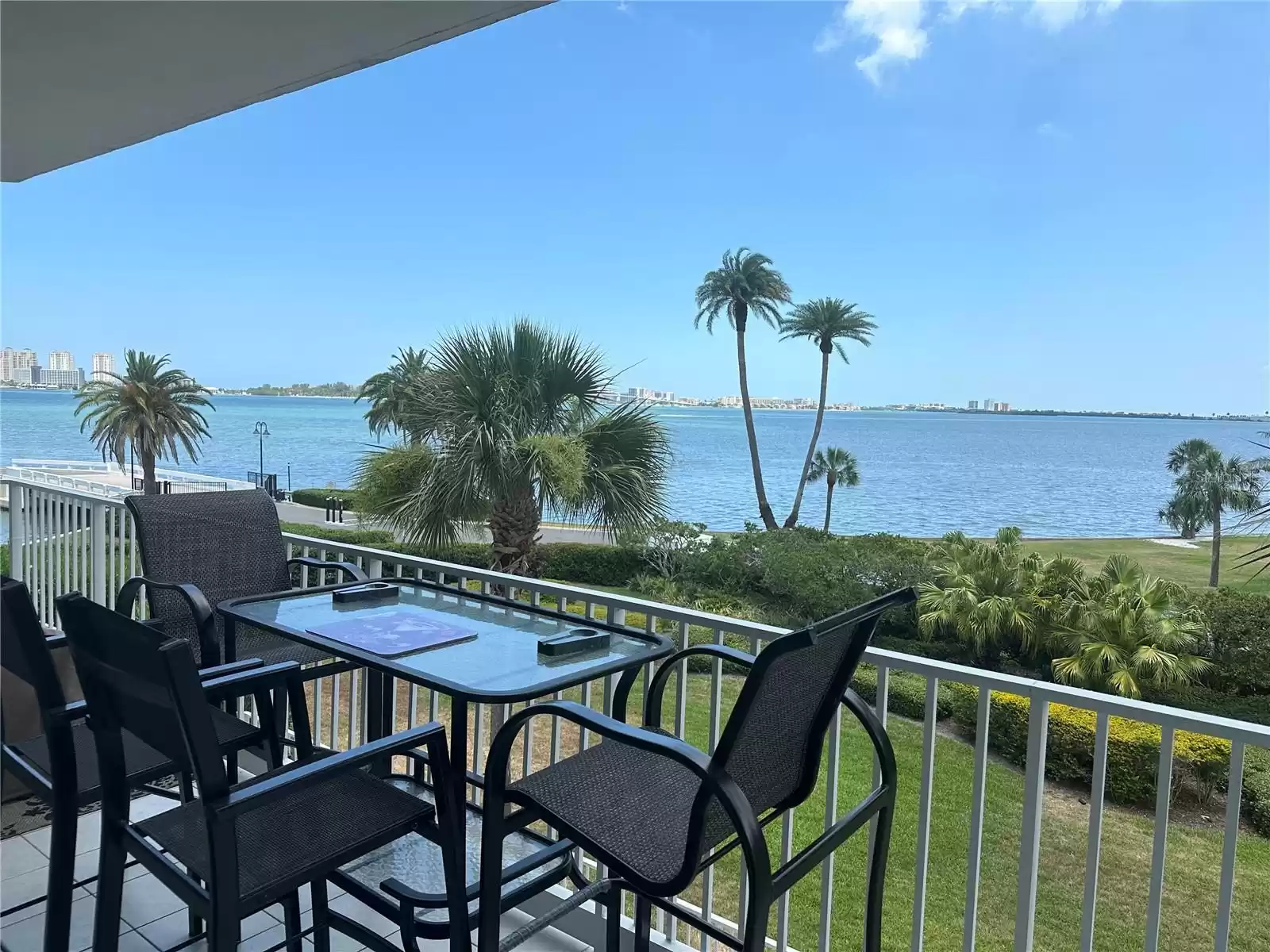 2 SEASIDE LANE, BELLEAIR, Florida 33756, 2 Bedrooms Bedrooms, ,2 BathroomsBathrooms,Residential,For Sale,SEASIDE,MFRU8244854