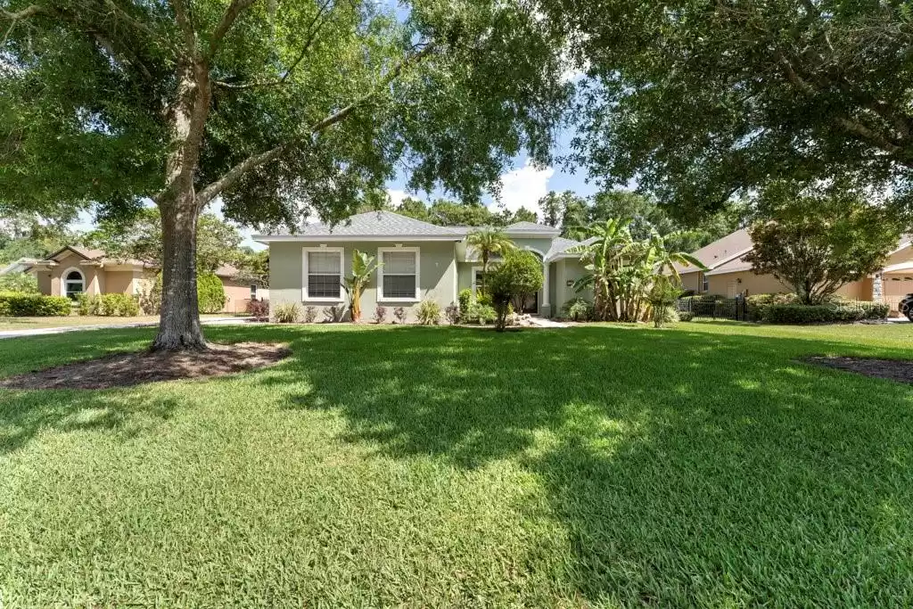 836 SUMMERFIELD DRIVE, LAKELAND, Florida 33803, 4 Bedrooms Bedrooms, ,3 BathroomsBathrooms,Residential,For Sale,SUMMERFIELD,MFRP4930497