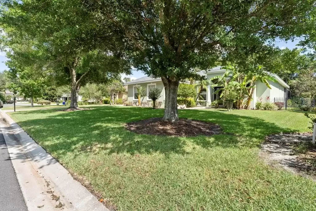 836 SUMMERFIELD DRIVE, LAKELAND, Florida 33803, 4 Bedrooms Bedrooms, ,3 BathroomsBathrooms,Residential,For Sale,SUMMERFIELD,MFRP4930497