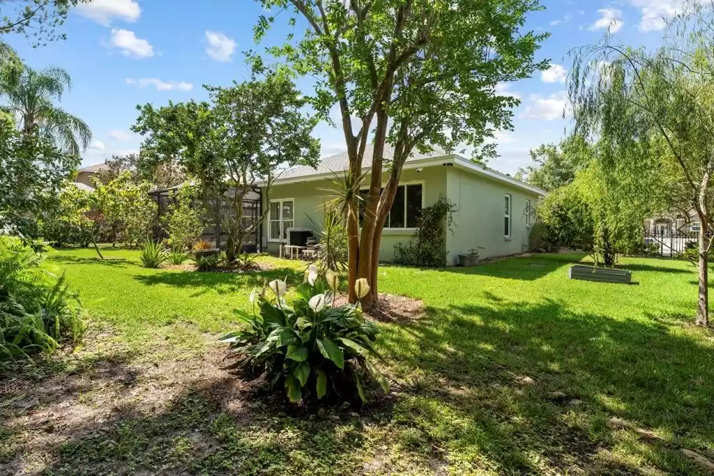 836 SUMMERFIELD DRIVE, LAKELAND, Florida 33803, 4 Bedrooms Bedrooms, ,3 BathroomsBathrooms,Residential,For Sale,SUMMERFIELD,MFRP4930497