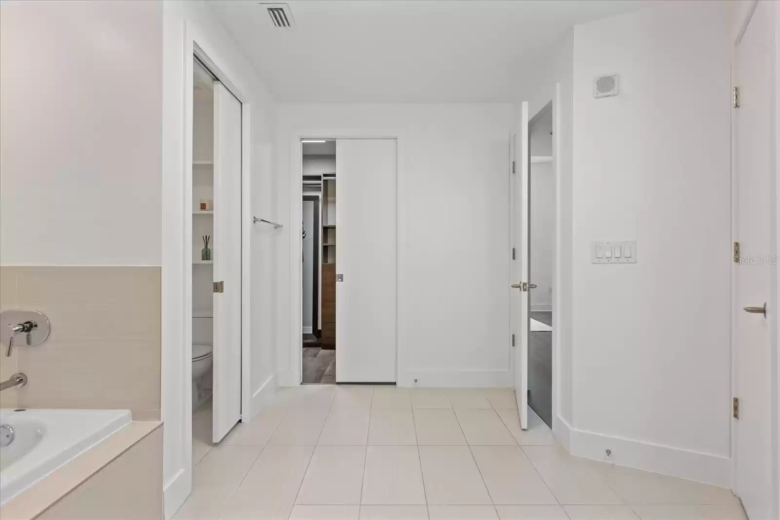 Pocket doors (Master Bath) on toilet room and master closet