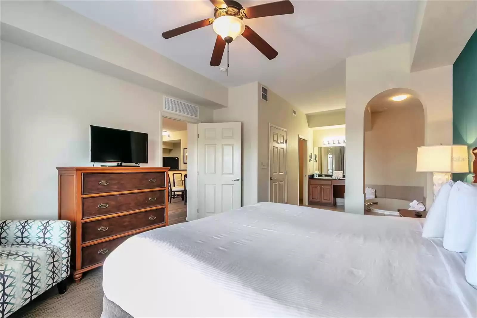 8125 RESORT VILLAGE DRIVE, ORLANDO, Florida 32821, 2 Bedrooms Bedrooms, ,2 BathroomsBathrooms,Residential,For Sale,RESORT VILLAGE,MFRO6211419