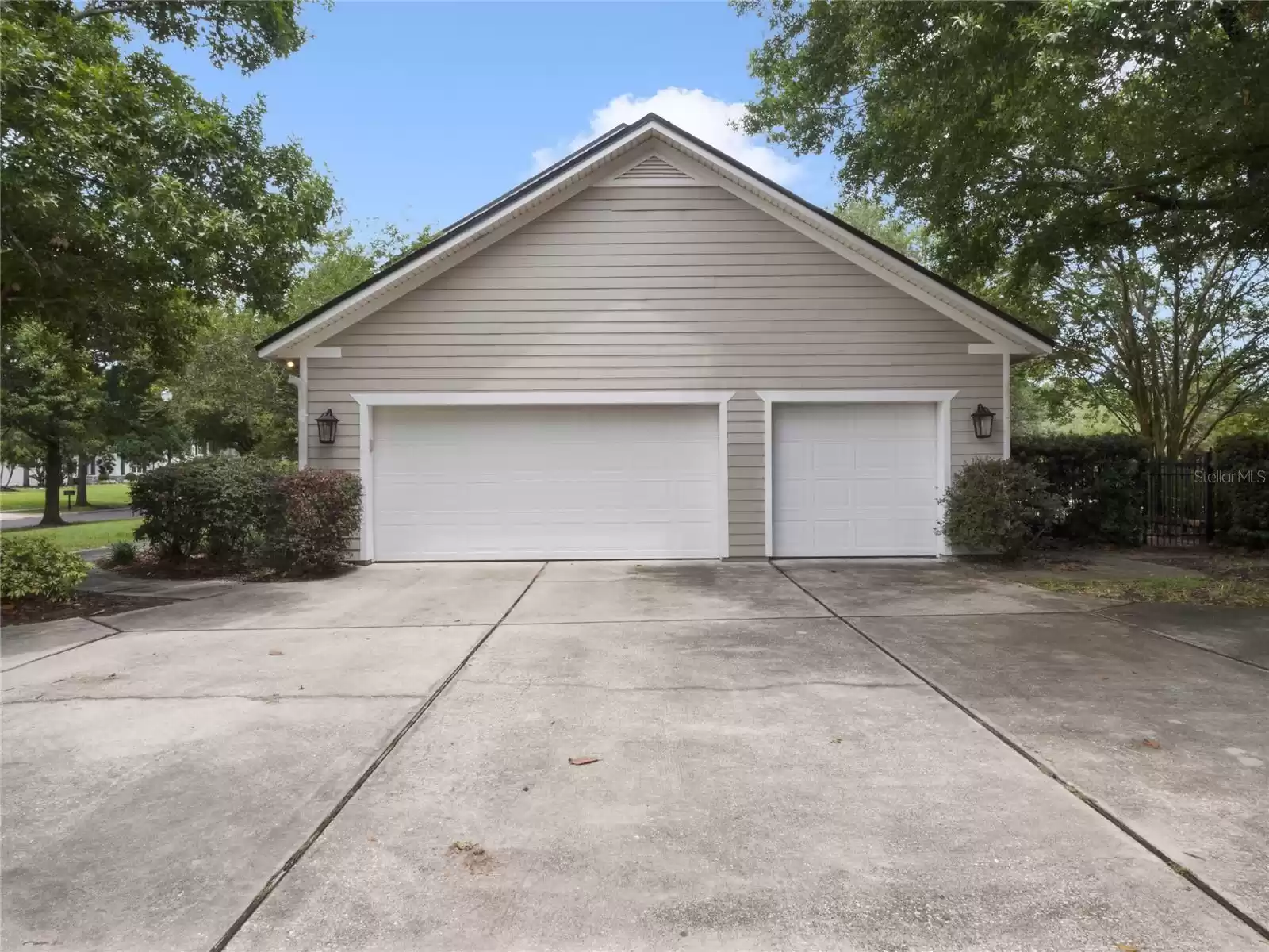 2112 RIDGEWIND WAY, WINDERMERE, Florida 34786, 4 Bedrooms Bedrooms, ,3 BathroomsBathrooms,Residential,For Sale,RIDGEWIND,MFRO6195744