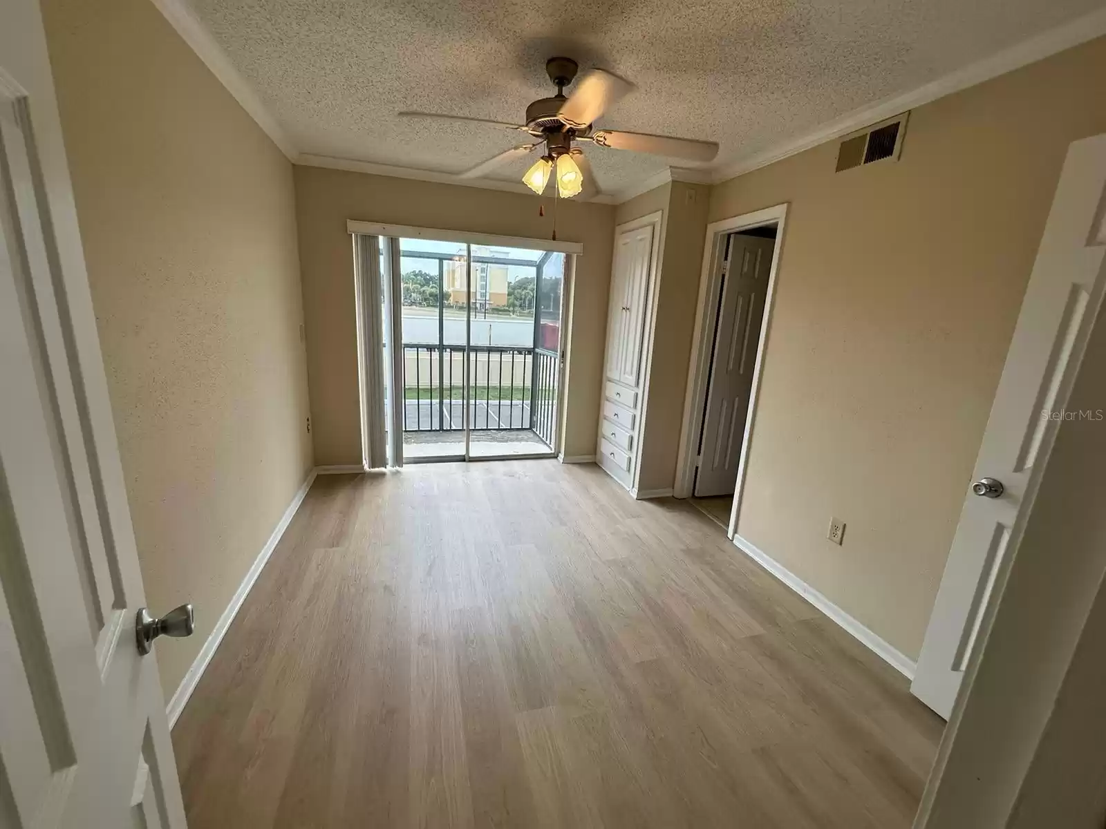 115 OYSTER BAY CIRCLE, ALTAMONTE SPRINGS, Florida 32701, 2 Bedrooms Bedrooms, ,2 BathroomsBathrooms,Residential,For Sale,OYSTER BAY,MFRO6202812