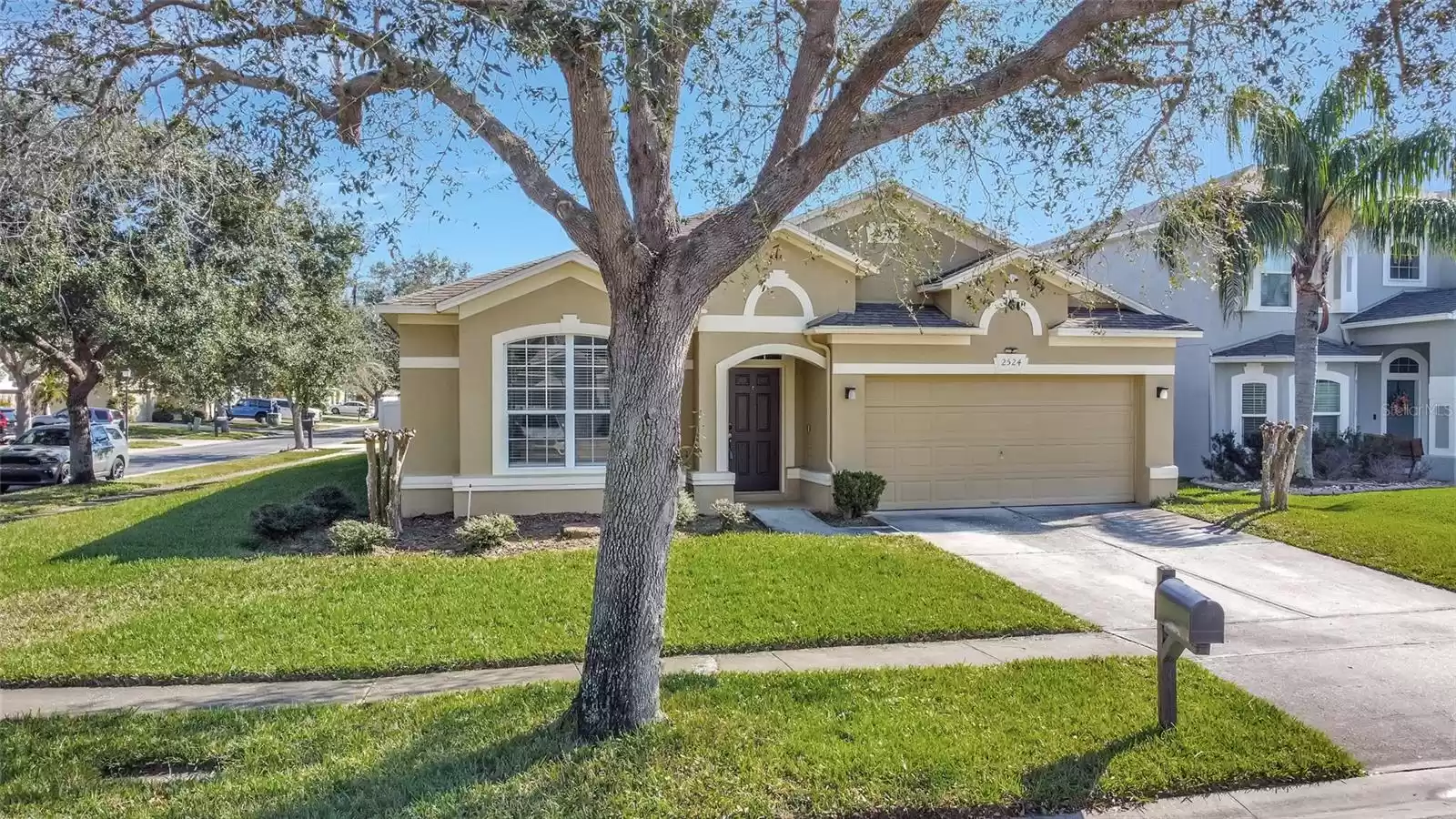 2524 DOVER GLEN CIRCLE, ORLANDO, Florida 32828, 4 Bedrooms Bedrooms, ,2 BathroomsBathrooms,Residential,For Sale,DOVER GLEN,MFRO6210251