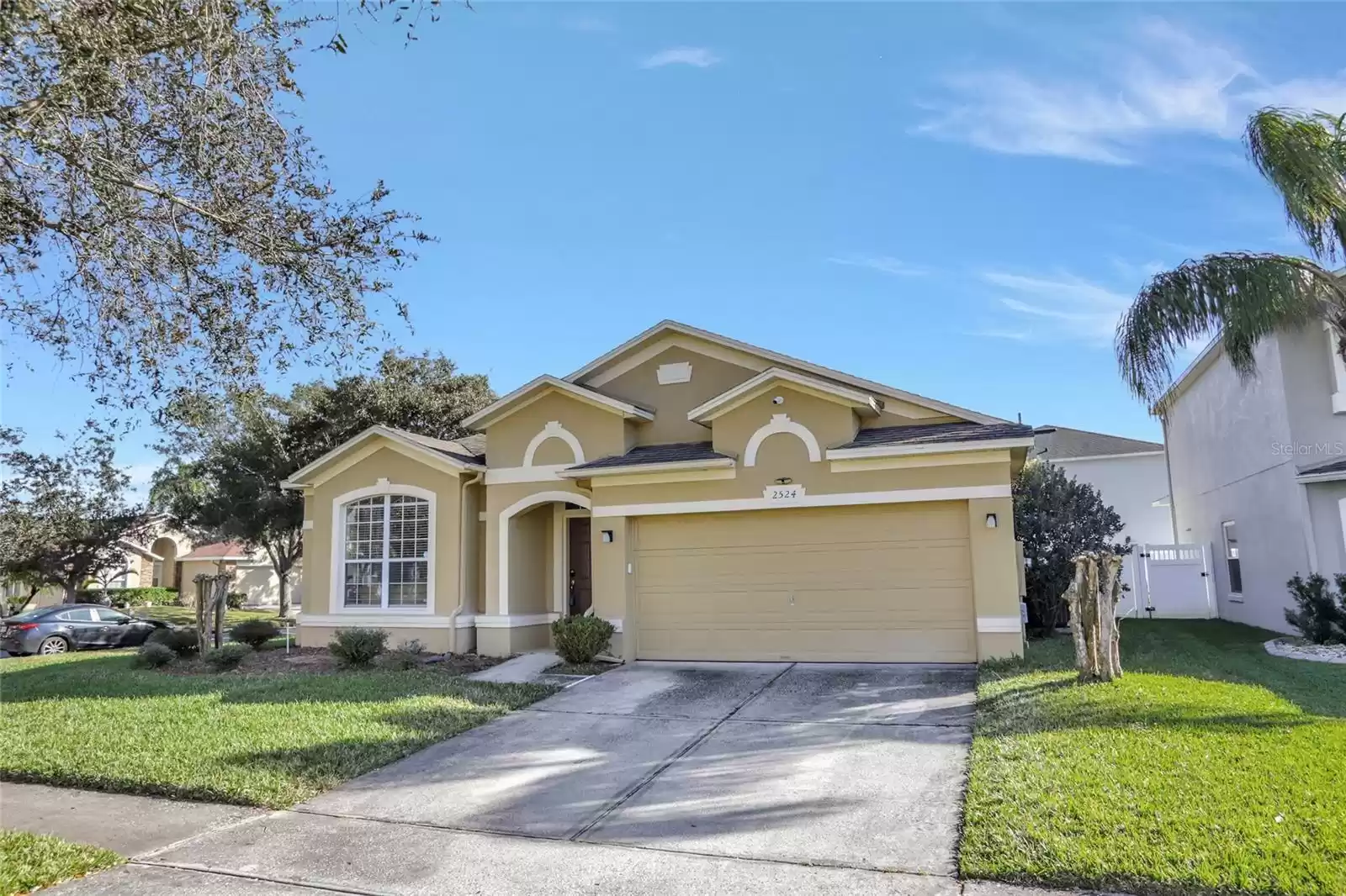 2524 DOVER GLEN CIRCLE, ORLANDO, Florida 32828, 4 Bedrooms Bedrooms, ,2 BathroomsBathrooms,Residential,For Sale,DOVER GLEN,MFRO6210251