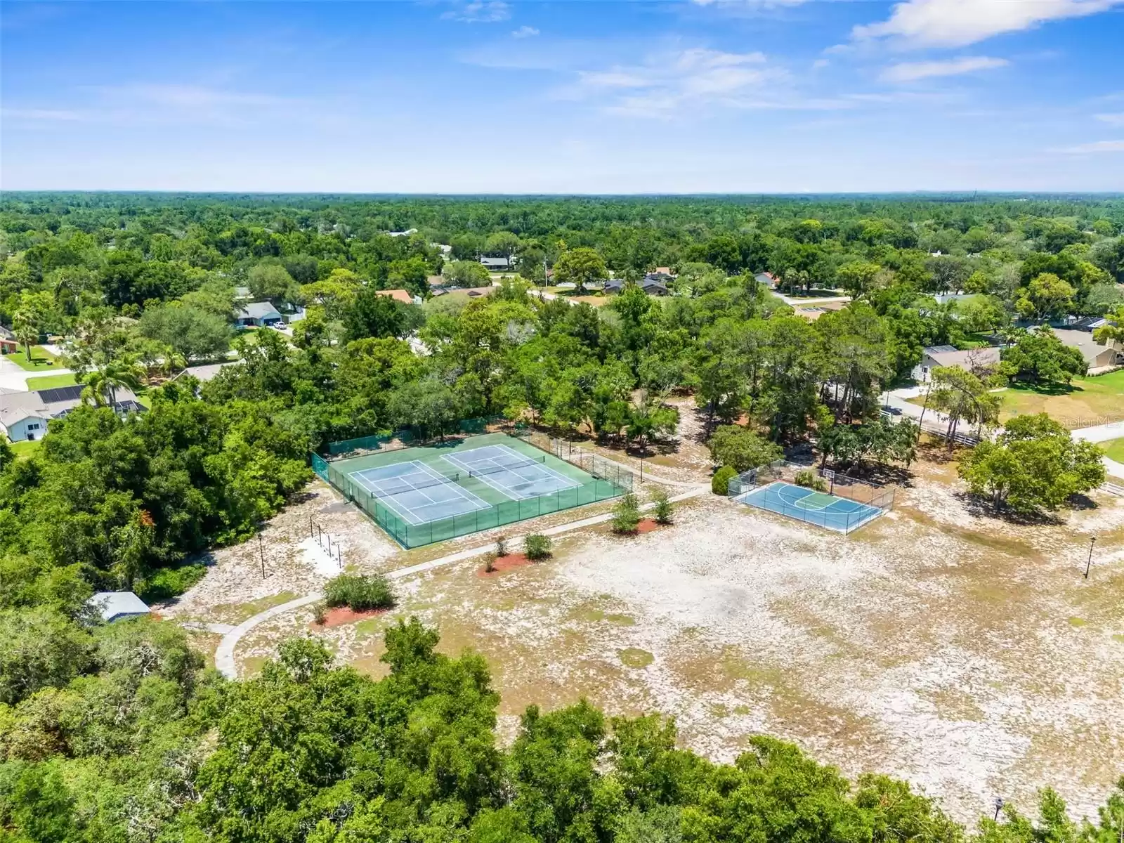 Basketball and Tennis Courts at River Country Estates Park