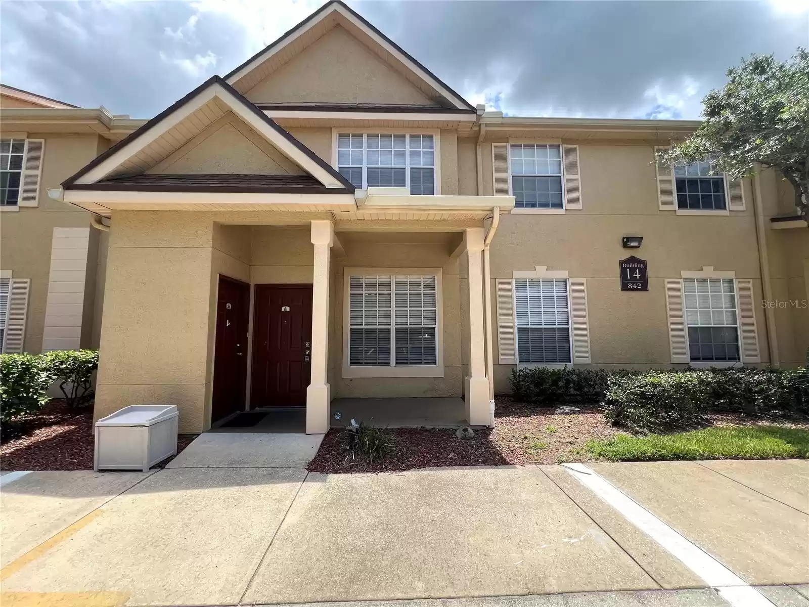 842 GRAND REGENCY POINT, ALTAMONTE SPRINGS, Florida 32714, 2 Bedrooms Bedrooms, ,2 BathroomsBathrooms,Residential,For Sale,GRAND REGENCY,MFRO6210242