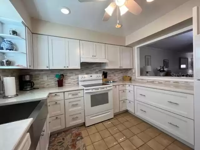 3475 41ST TERRACE, SAINT PETERSBURG, Florida 33711, 2 Bedrooms Bedrooms, ,2 BathroomsBathrooms,Residential,For Sale,41ST,MFRU8245435