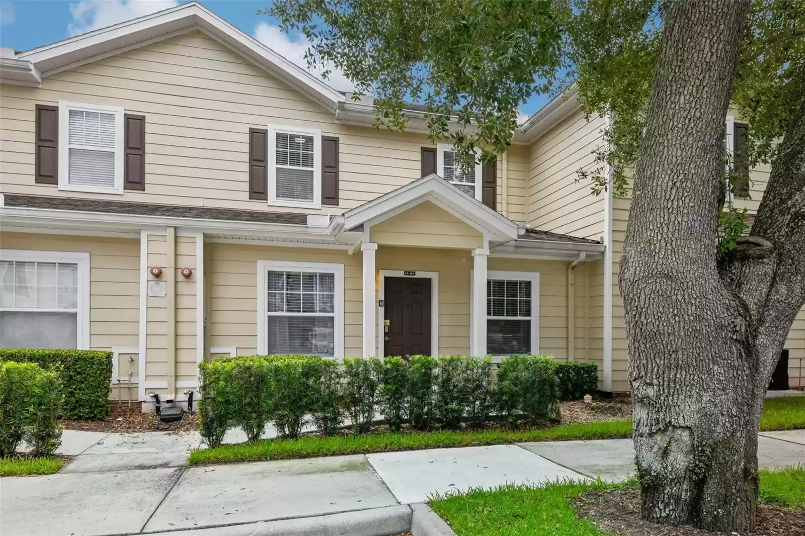 2901 EDENSHIRE WAY, KISSIMMEE, Florida 34746, 3 Bedrooms Bedrooms, ,2 BathroomsBathrooms,Residential,For Sale,EDENSHIRE,MFRS5105602