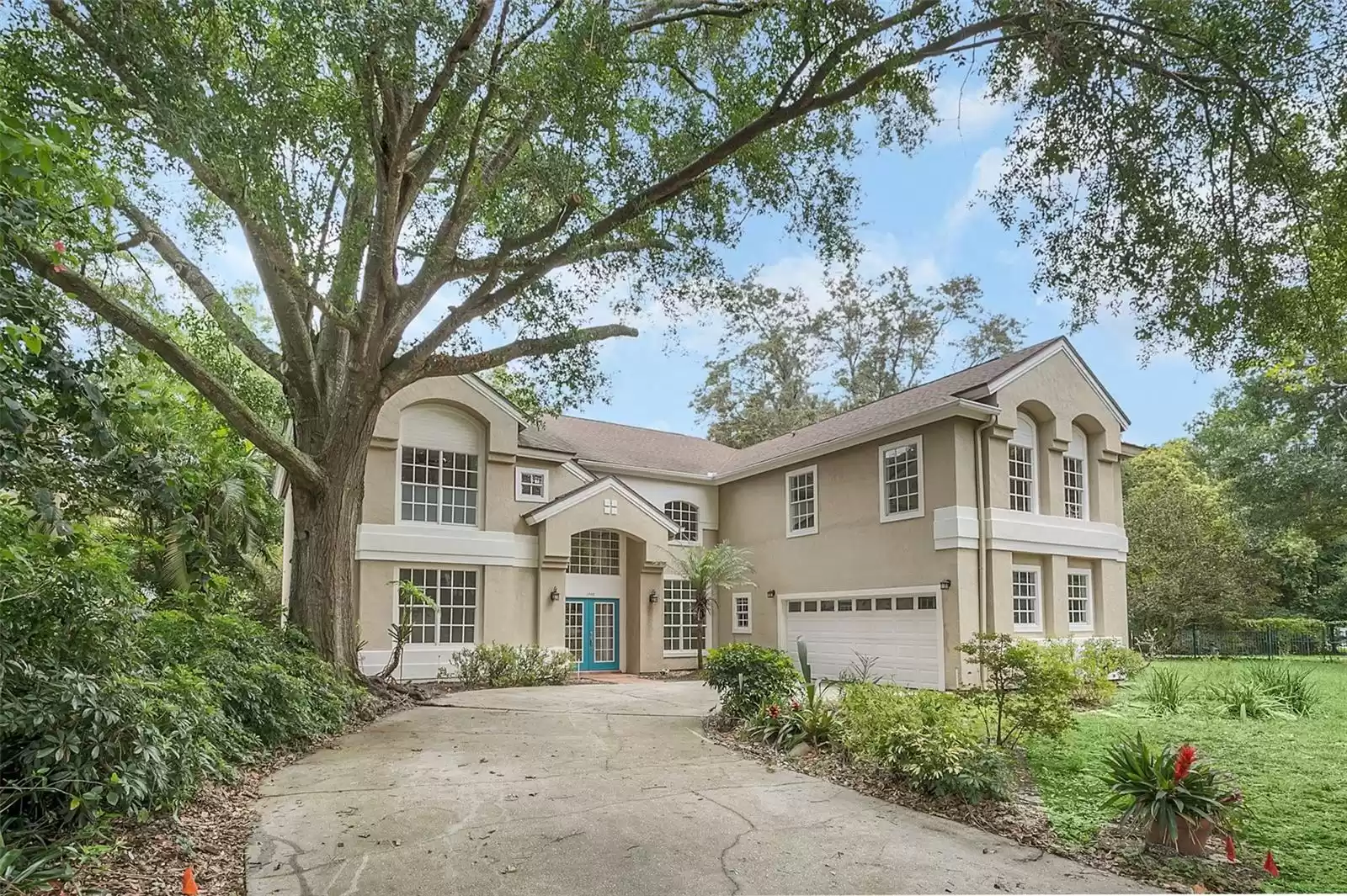 1700 BRIDLEWALK CT, GOTHA, Florida 34734, 5 Bedrooms Bedrooms, ,3 BathroomsBathrooms,Residential,For Sale,BRIDLEWALK CT,MFRO6211979