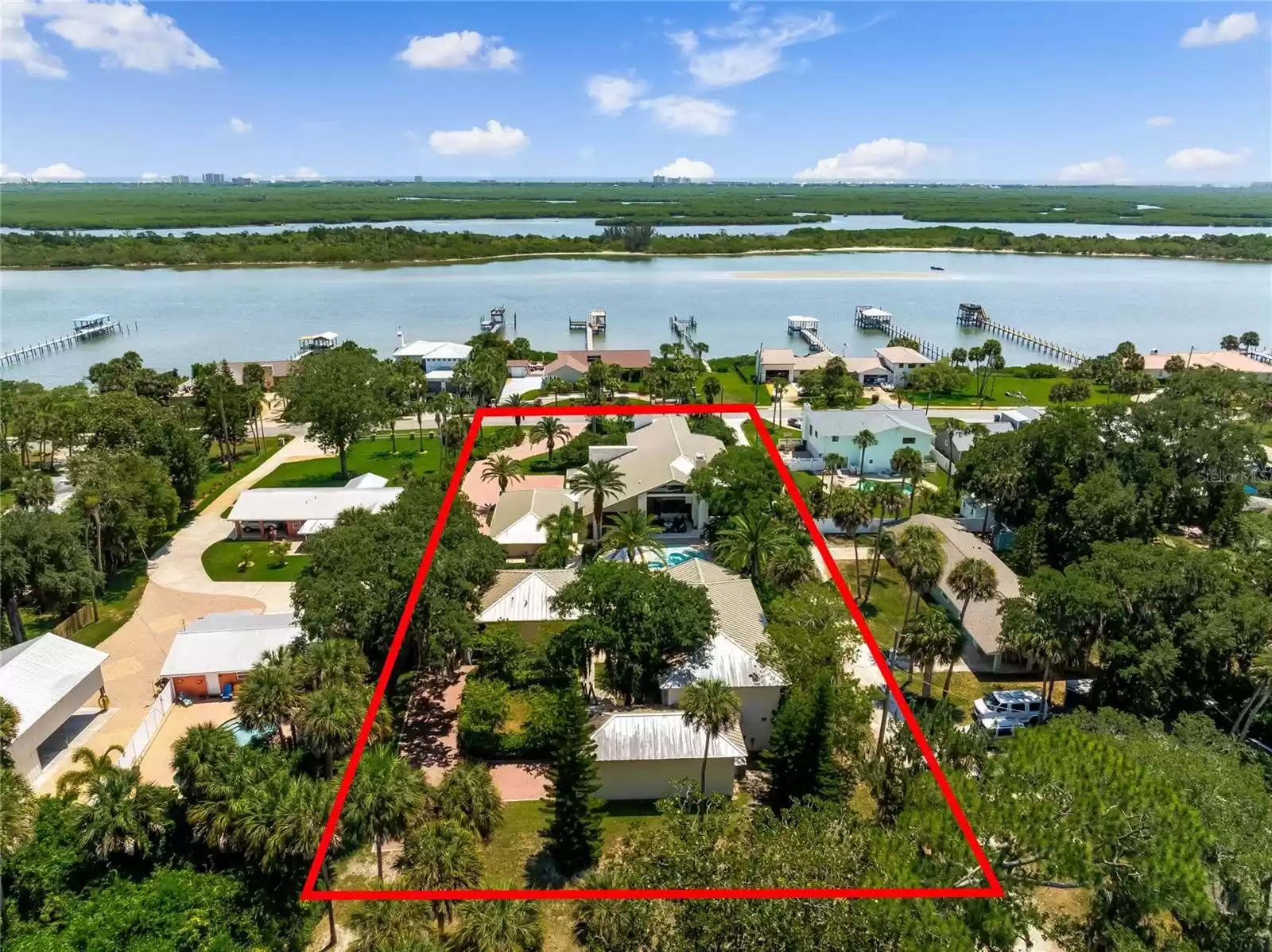 1006 RIVERSIDE DRIVE, EDGEWATER, Florida 32132, 4 Bedrooms Bedrooms, ,4 BathroomsBathrooms,Residential,For Sale,RIVERSIDE,MFRNS1081770