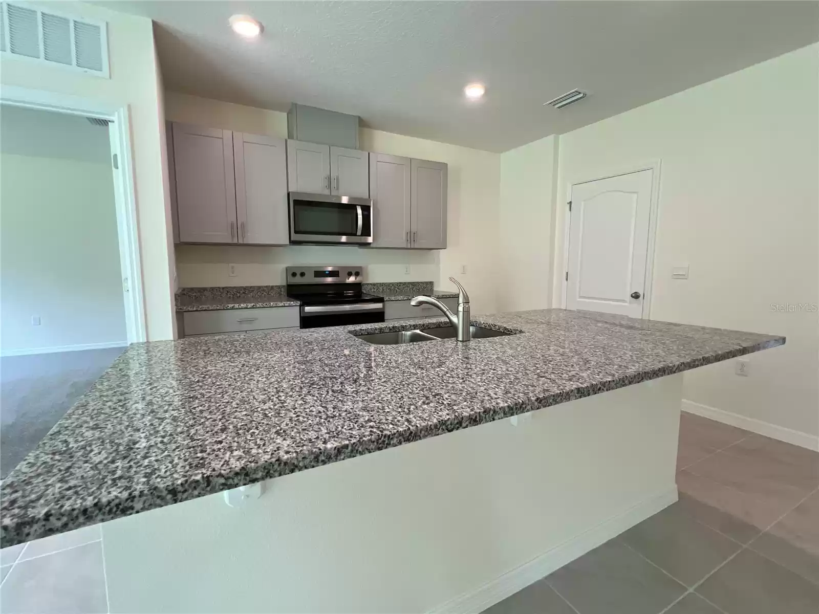 1474 FOUNTAIN VIEW STREET, ORMOND BEACH, Florida 32174, 3 Bedrooms Bedrooms, ,2 BathroomsBathrooms,Residential,For Sale,FOUNTAIN VIEW,MFRO6212704