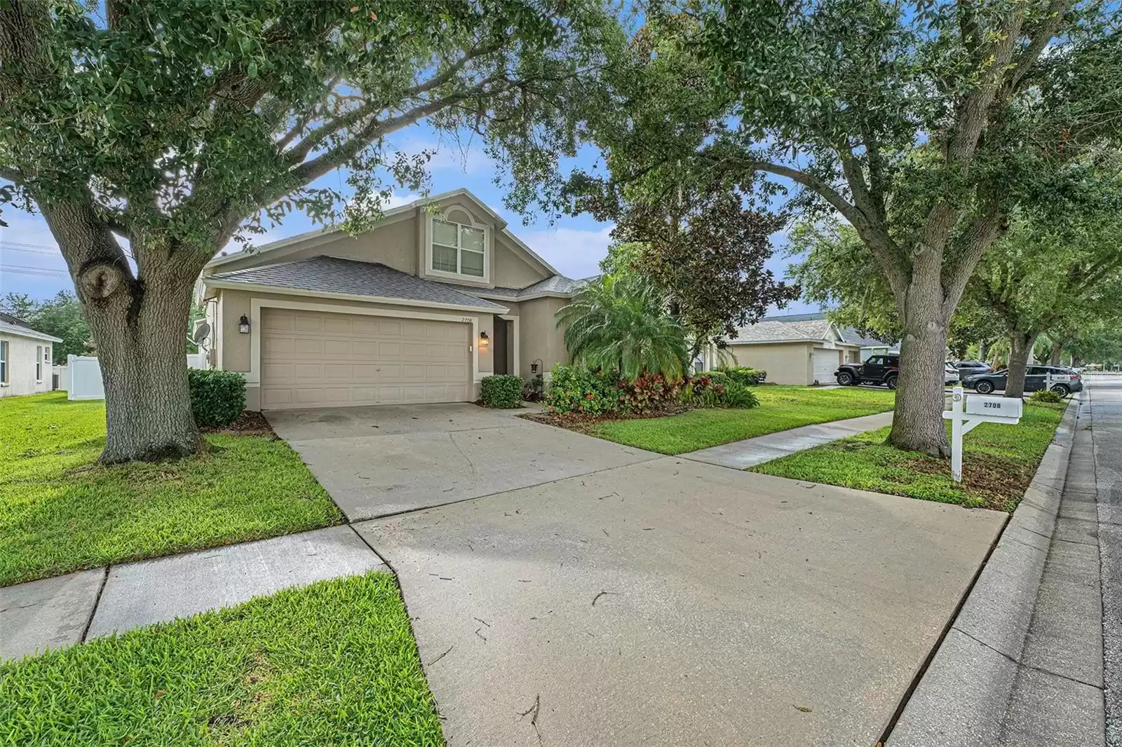 2708 VALENCIA GROVE DRIVE, VALRICO, Florida 33596, 4 Bedrooms Bedrooms, ,2 BathroomsBathrooms,Residential,For Sale,VALENCIA GROVE,MFRT3524660