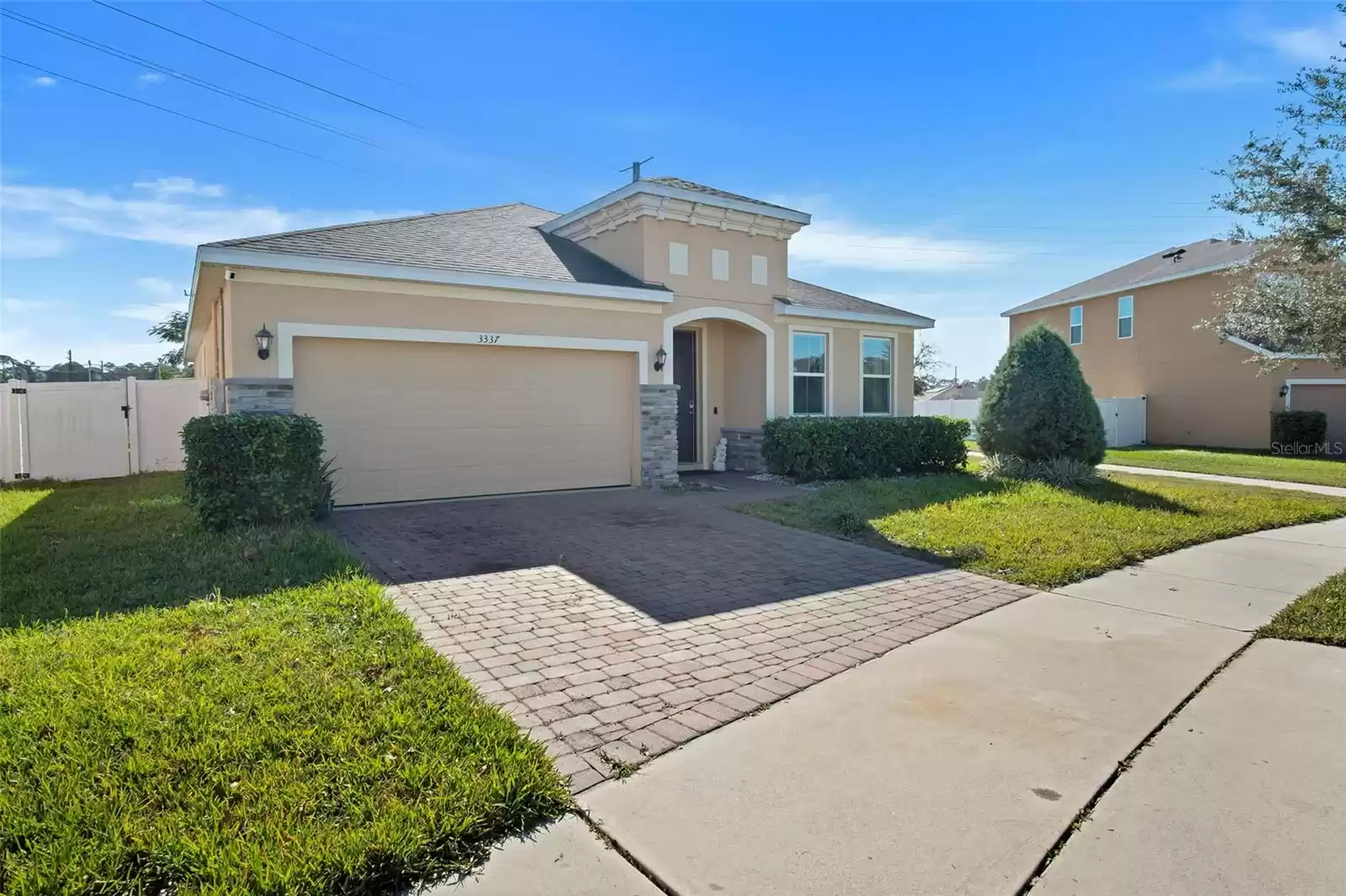 3337 REEDY GLEN DRIVE, KISSIMMEE, Florida 34758, 4 Bedrooms Bedrooms, ,2 BathroomsBathrooms,Residential,For Sale,REEDY GLEN,MFRO6177602