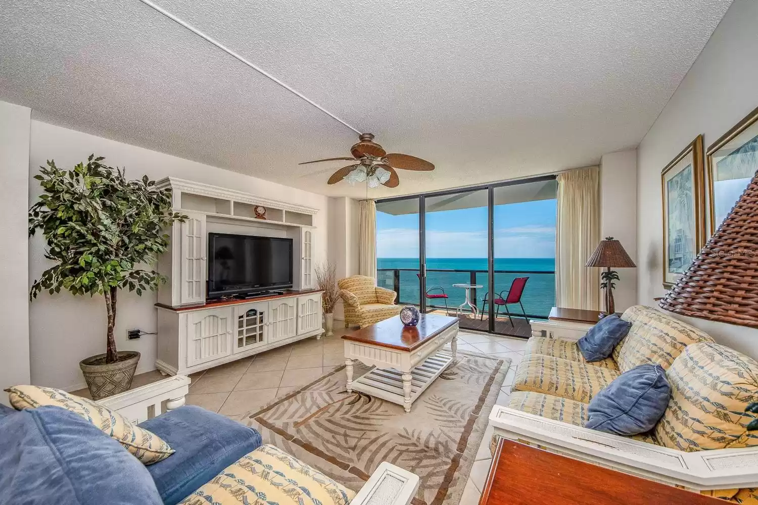 450 GULFVIEW BOULEVARD, CLEARWATER BEACH, Florida 33767, 2 Bedrooms Bedrooms, ,2 BathroomsBathrooms,Residential Lease,For Rent,GULFVIEW,MFRU8231144