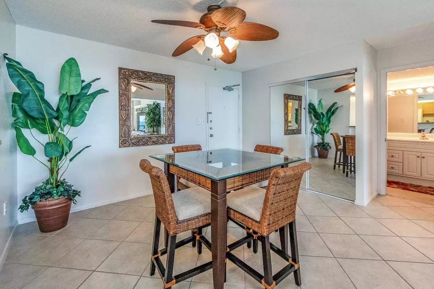 450 GULFVIEW BOULEVARD, CLEARWATER BEACH, Florida 33767, 2 Bedrooms Bedrooms, ,2 BathroomsBathrooms,Residential Lease,For Rent,GULFVIEW,MFRU8231144