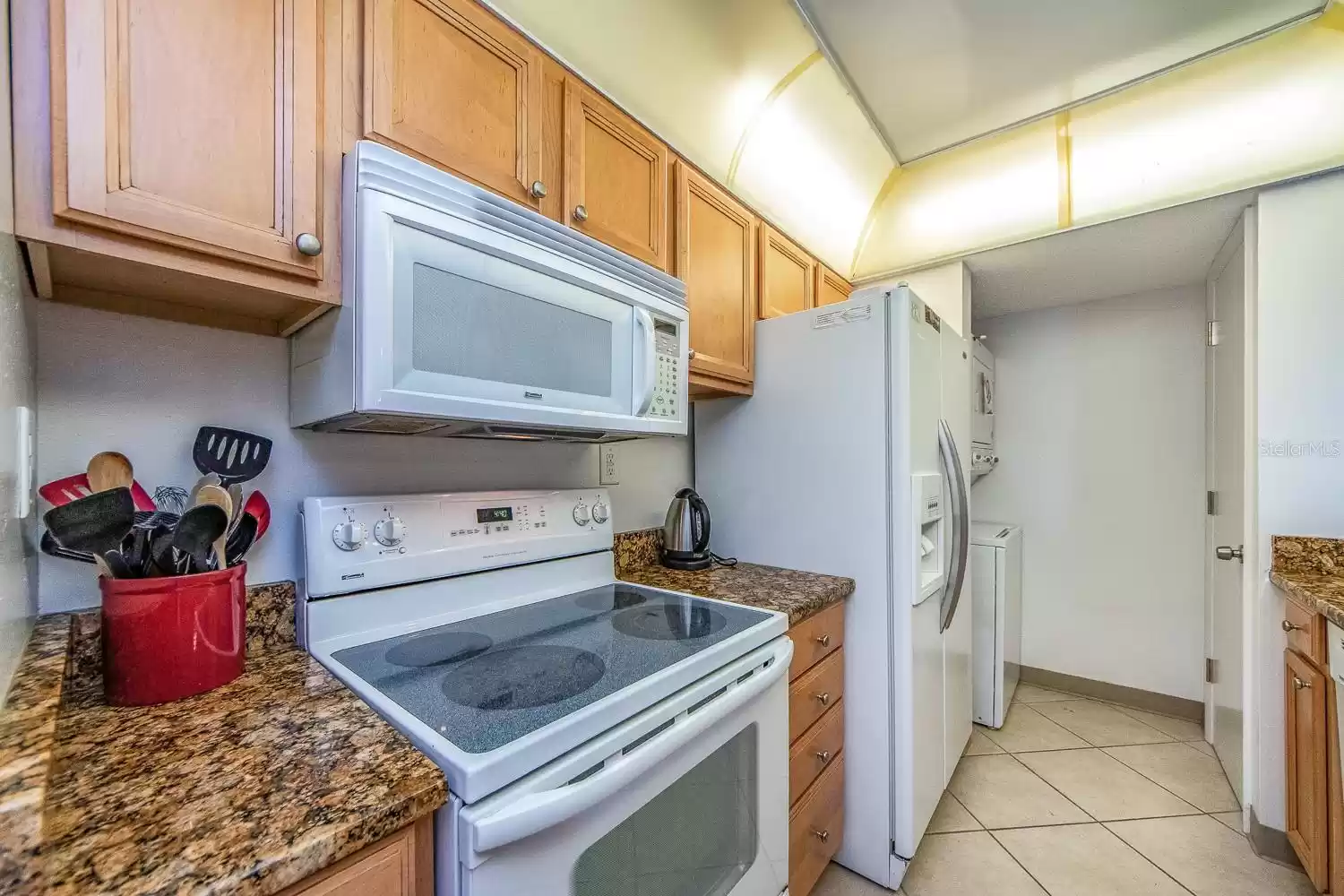 450 GULFVIEW BOULEVARD, CLEARWATER BEACH, Florida 33767, 2 Bedrooms Bedrooms, ,2 BathroomsBathrooms,Residential Lease,For Rent,GULFVIEW,MFRU8231144