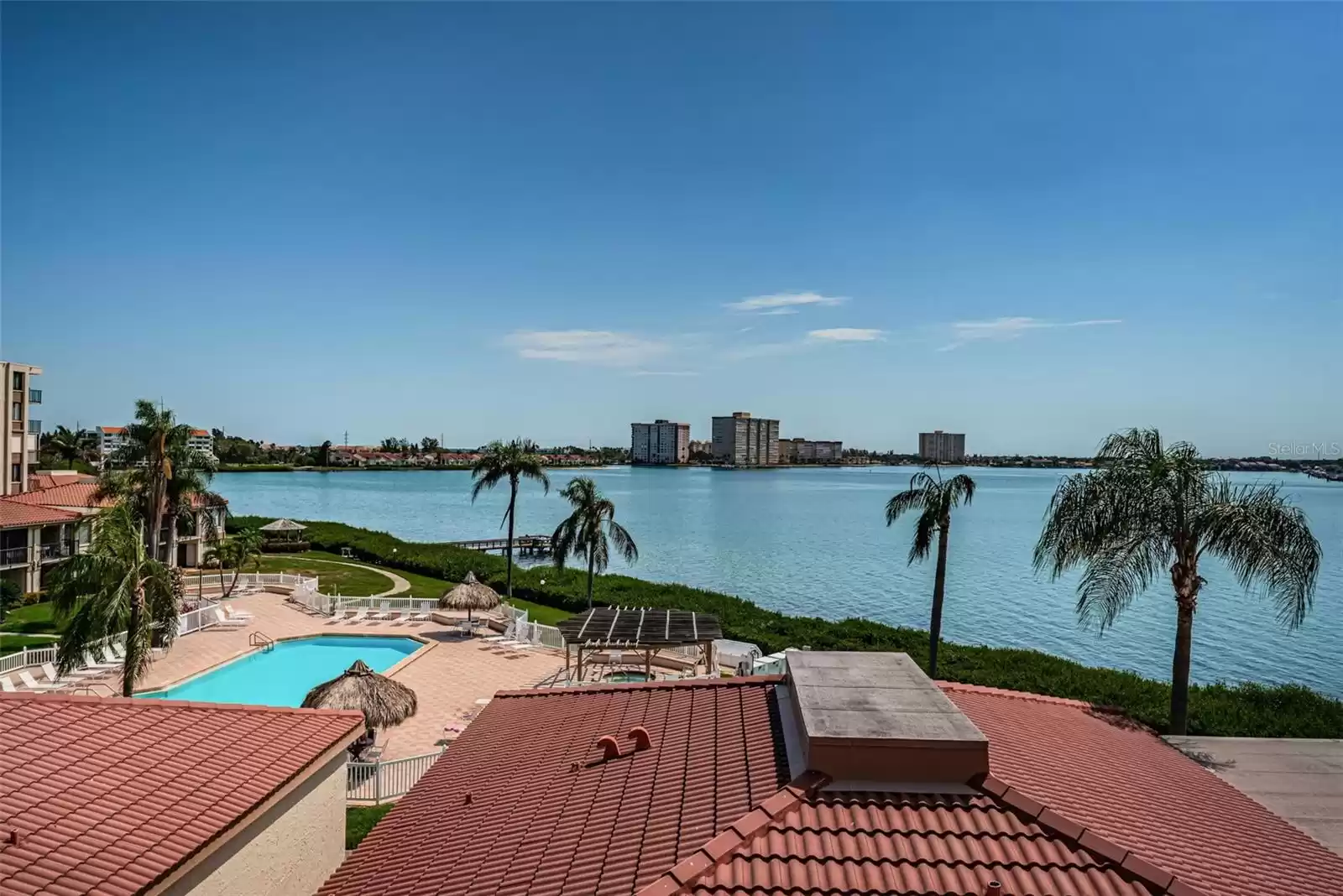 6268 PALMA DEL MAR BOULEVARD, SAINT PETERSBURG, Florida 33715, 2 Bedrooms Bedrooms, ,2 BathroomsBathrooms,Residential,For Sale,PALMA DEL MAR,MFRU8245670