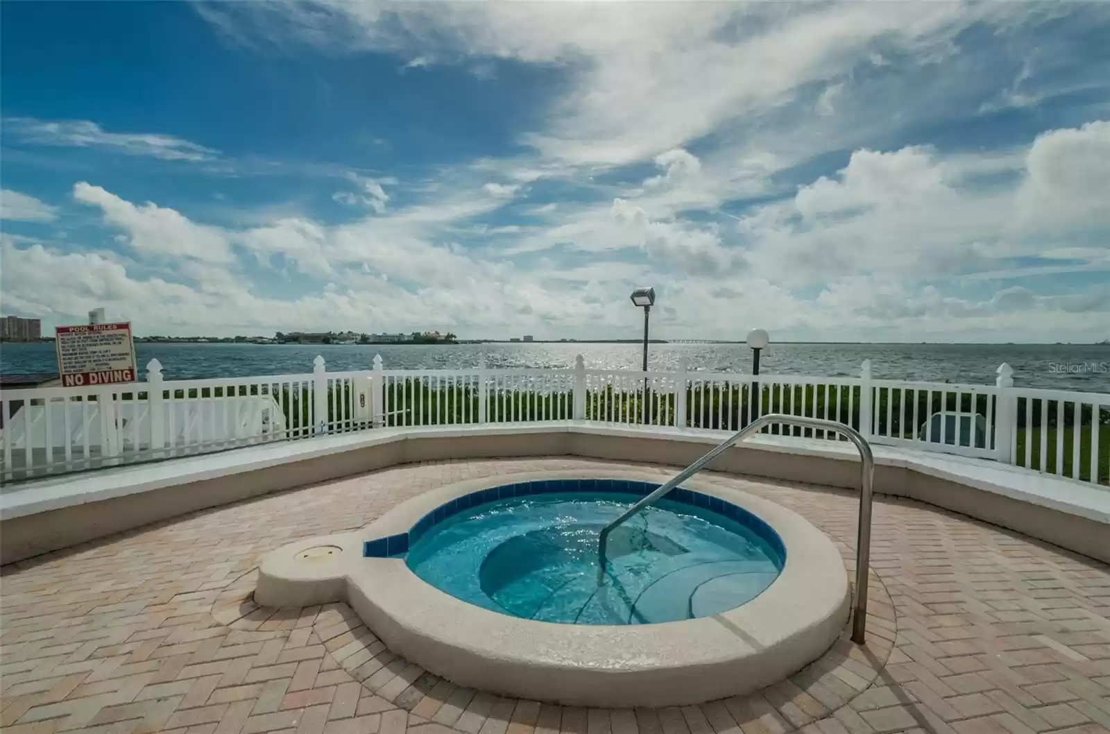 6268 PALMA DEL MAR BOULEVARD, SAINT PETERSBURG, Florida 33715, 2 Bedrooms Bedrooms, ,2 BathroomsBathrooms,Residential,For Sale,PALMA DEL MAR,MFRU8245670