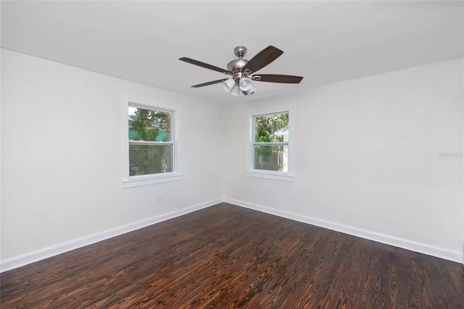 Main house 2nd bedroom