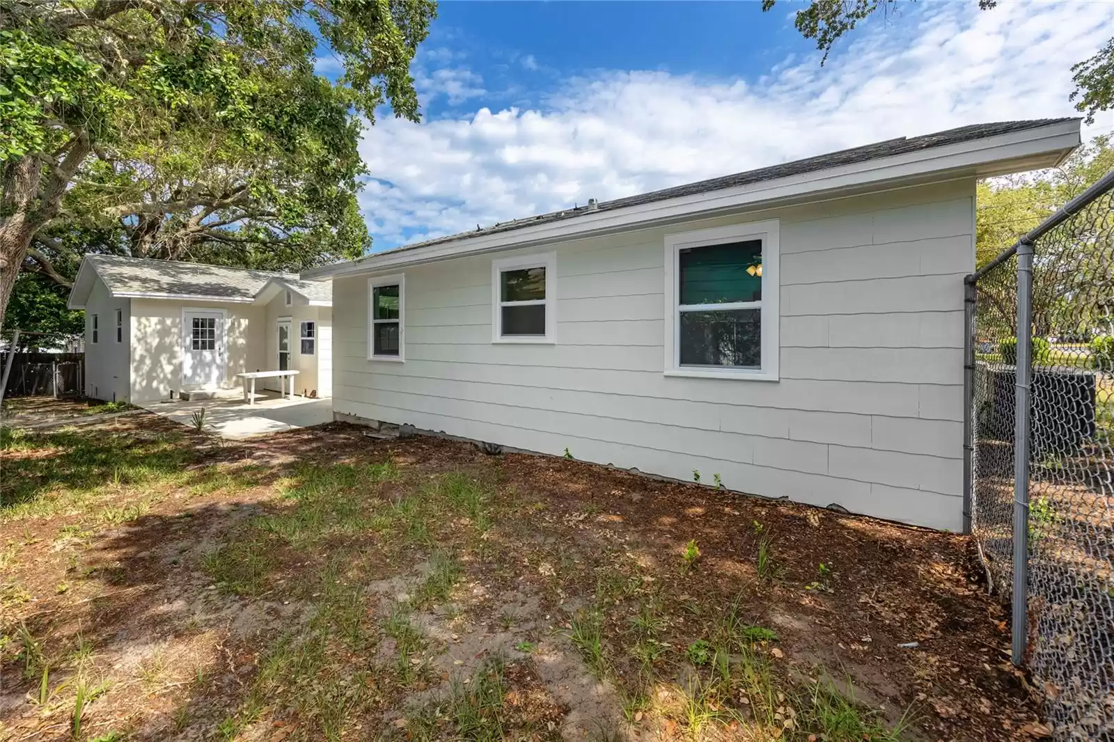 14744 SUNSET DRIVE, LARGO, Florida 33774, 4 Bedrooms Bedrooms, ,2 BathroomsBathrooms,Residential,For Sale,SUNSET,MFRU8245314