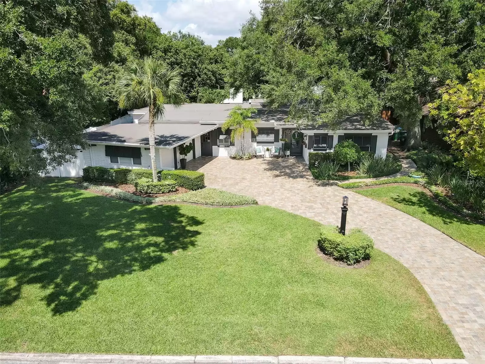 2105 FOSGATE DRIVE, WINTER PARK, Florida 32789, 5 Bedrooms Bedrooms, ,4 BathroomsBathrooms,Residential,For Sale,FOSGATE,MFRO6212814