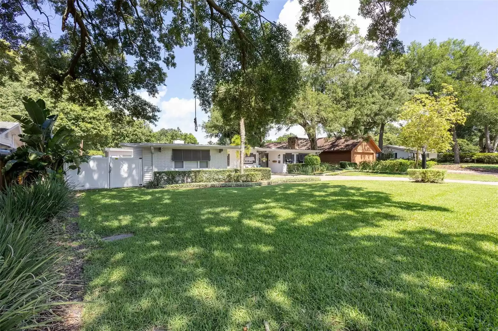 2105 FOSGATE DRIVE, WINTER PARK, Florida 32789, 5 Bedrooms Bedrooms, ,4 BathroomsBathrooms,Residential,For Sale,FOSGATE,MFRO6212814