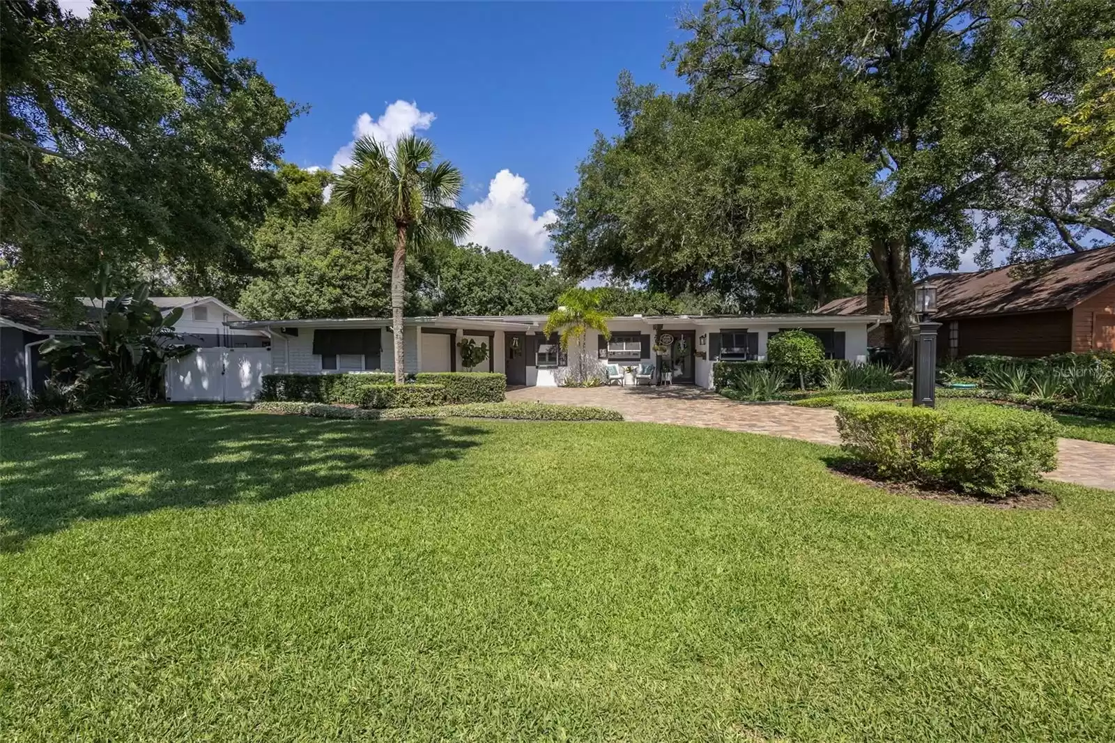 2105 FOSGATE DRIVE, WINTER PARK, Florida 32789, 5 Bedrooms Bedrooms, ,4 BathroomsBathrooms,Residential,For Sale,FOSGATE,MFRO6212814