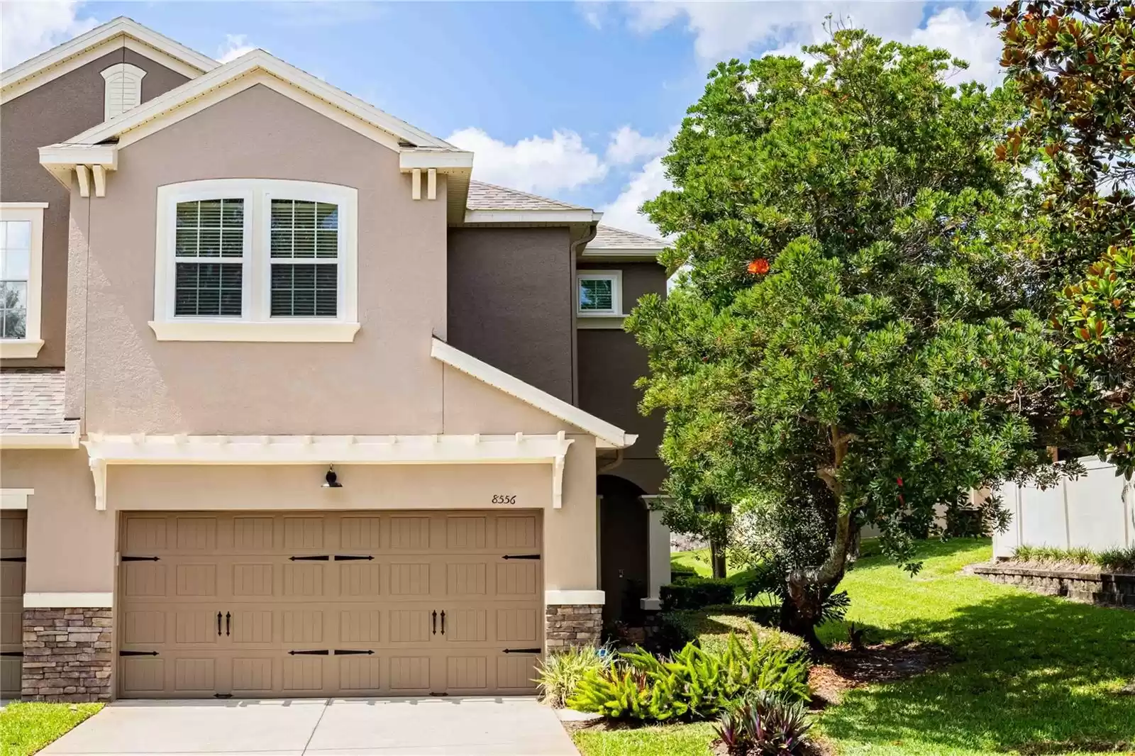 8556 BERTRAM LANE, OVIEDO, Florida 32765, 2 Bedrooms Bedrooms, ,2 BathroomsBathrooms,Residential,For Sale,BERTRAM,MFRO6211206