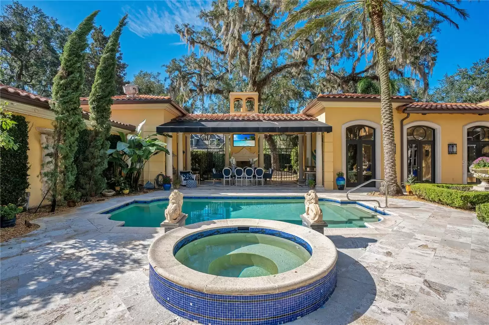 Pool and Covered Lanai