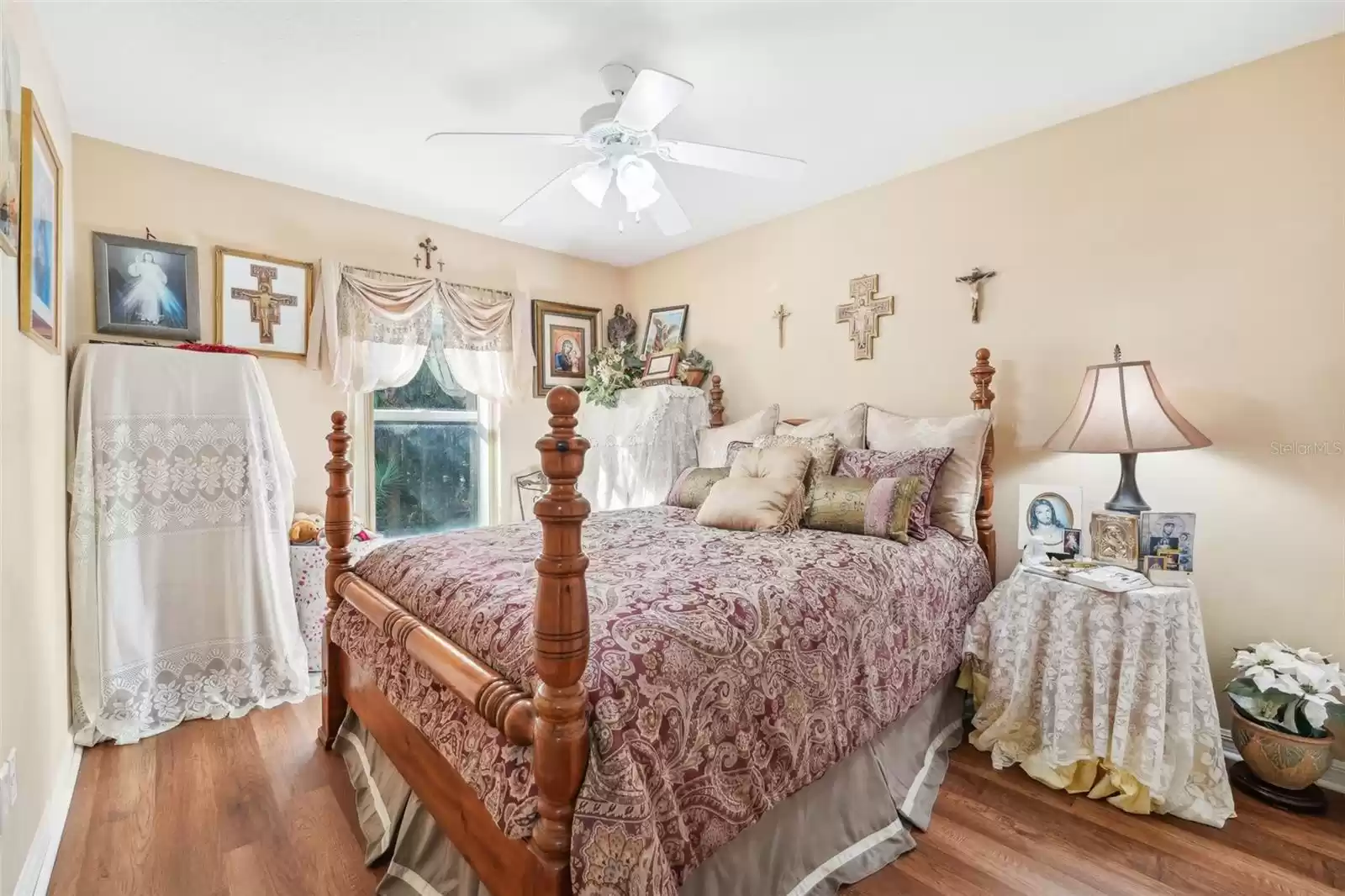 Bedroom #3 with view of conservation