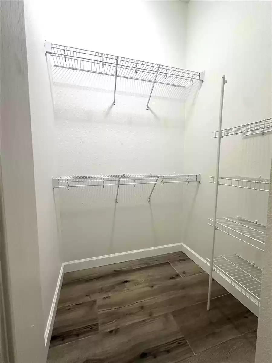 Primary - closet 2