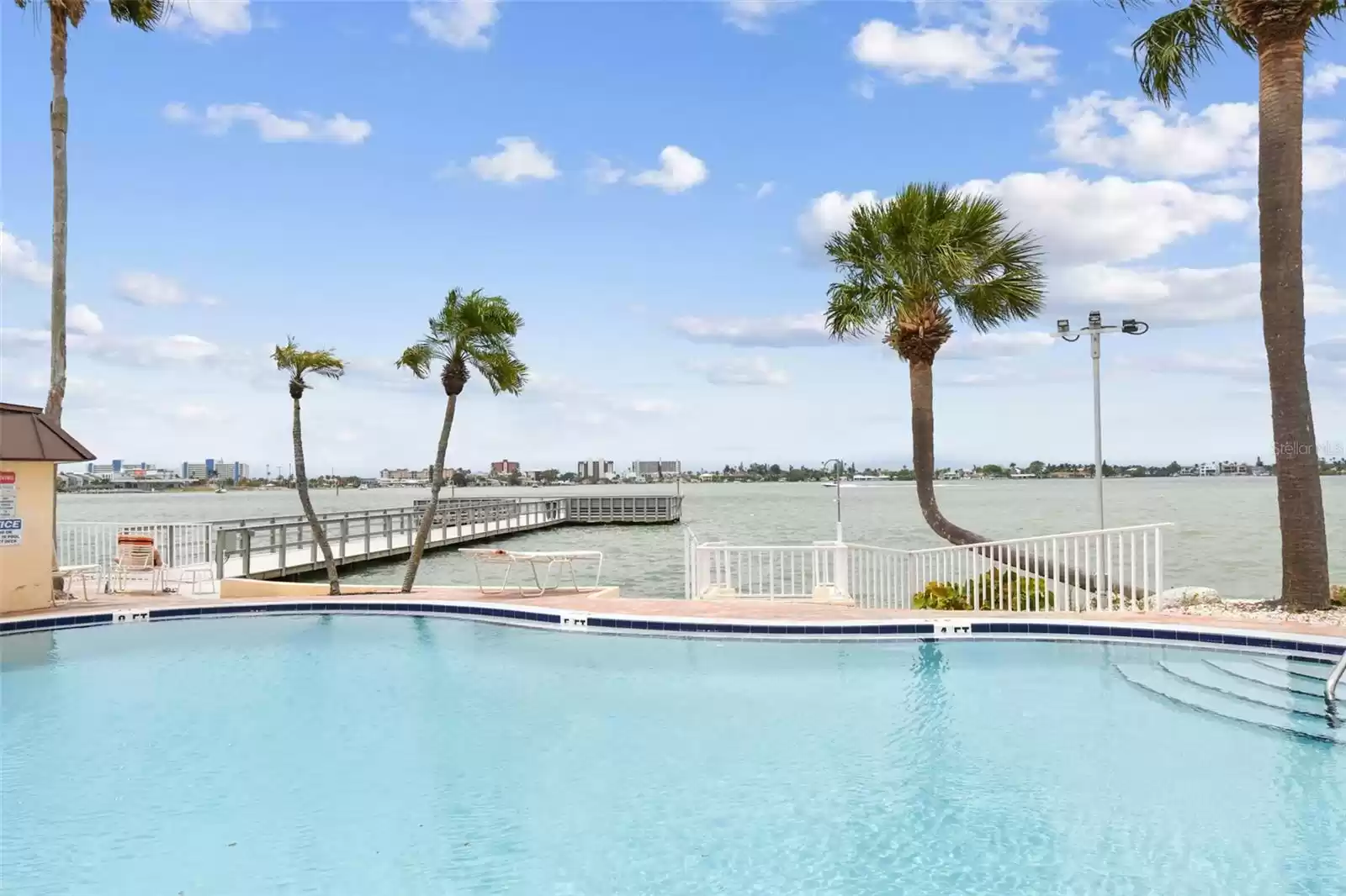 4575 COVE CIR, SAINT PETERSBURG, Florida 33708, 2 Bedrooms Bedrooms, ,2 BathroomsBathrooms,Residential Lease,For Rent,COVE CIR,MFRU8246088