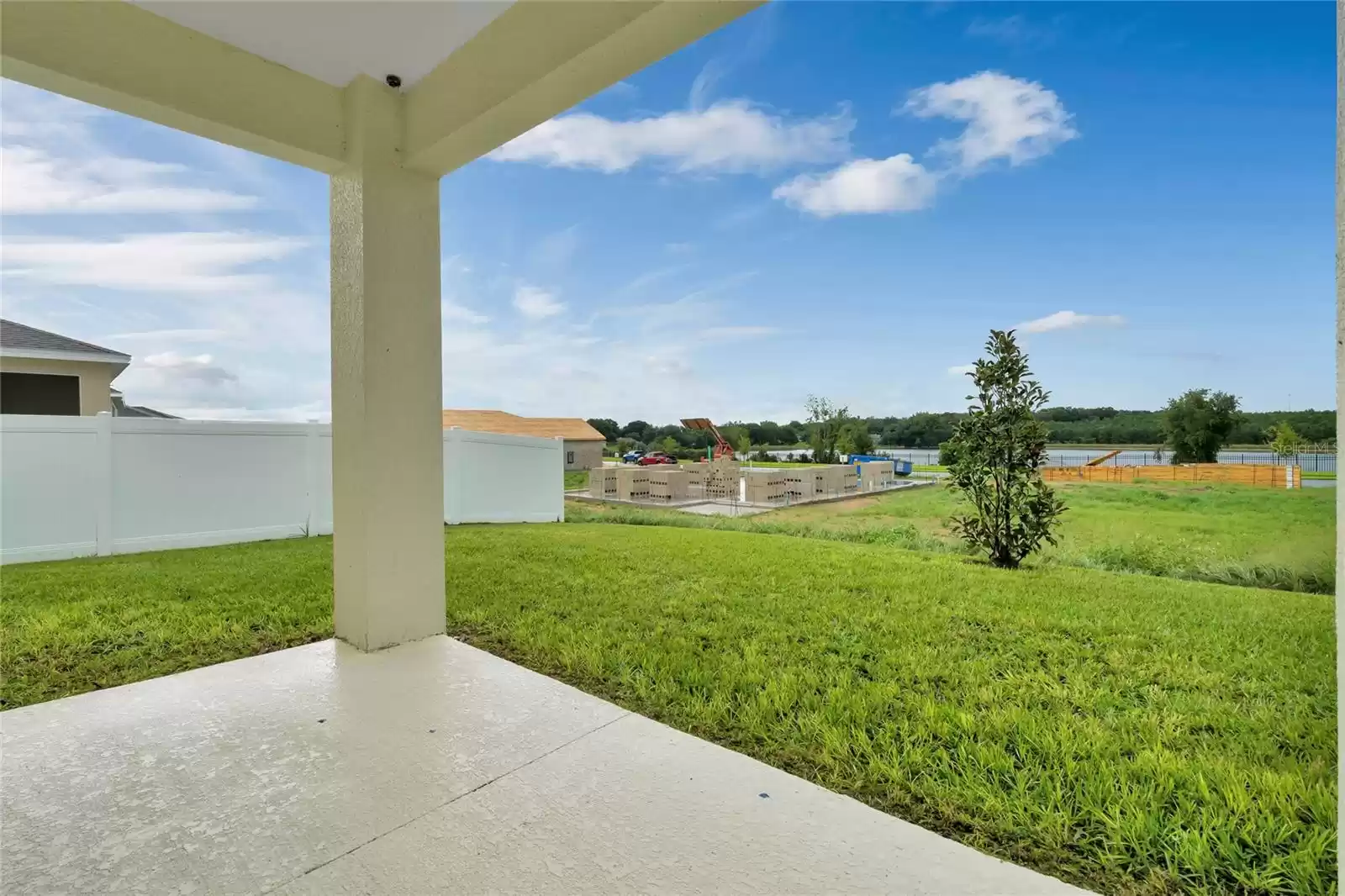 1088 PATRIOT LOOP, HAINES CITY, Florida 33844, 4 Bedrooms Bedrooms, ,3 BathroomsBathrooms,Residential,For Sale,PATRIOT,0,MFRO6203292