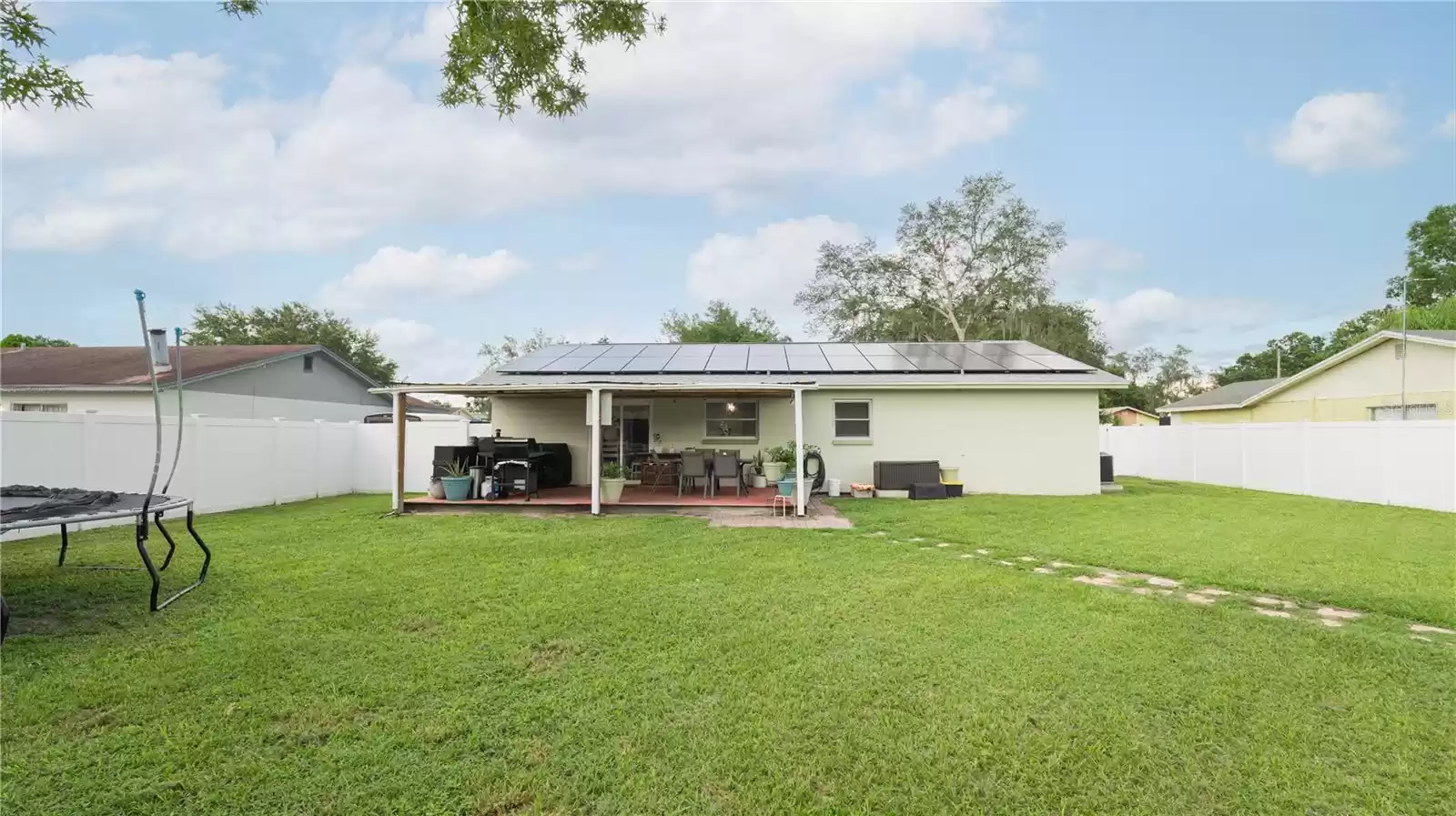 337 SAND PINE TRAIL, WINTER HAVEN, Florida 33880, 3 Bedrooms Bedrooms, ,2 BathroomsBathrooms,Residential,For Sale,SAND PINE,MFRP4930569