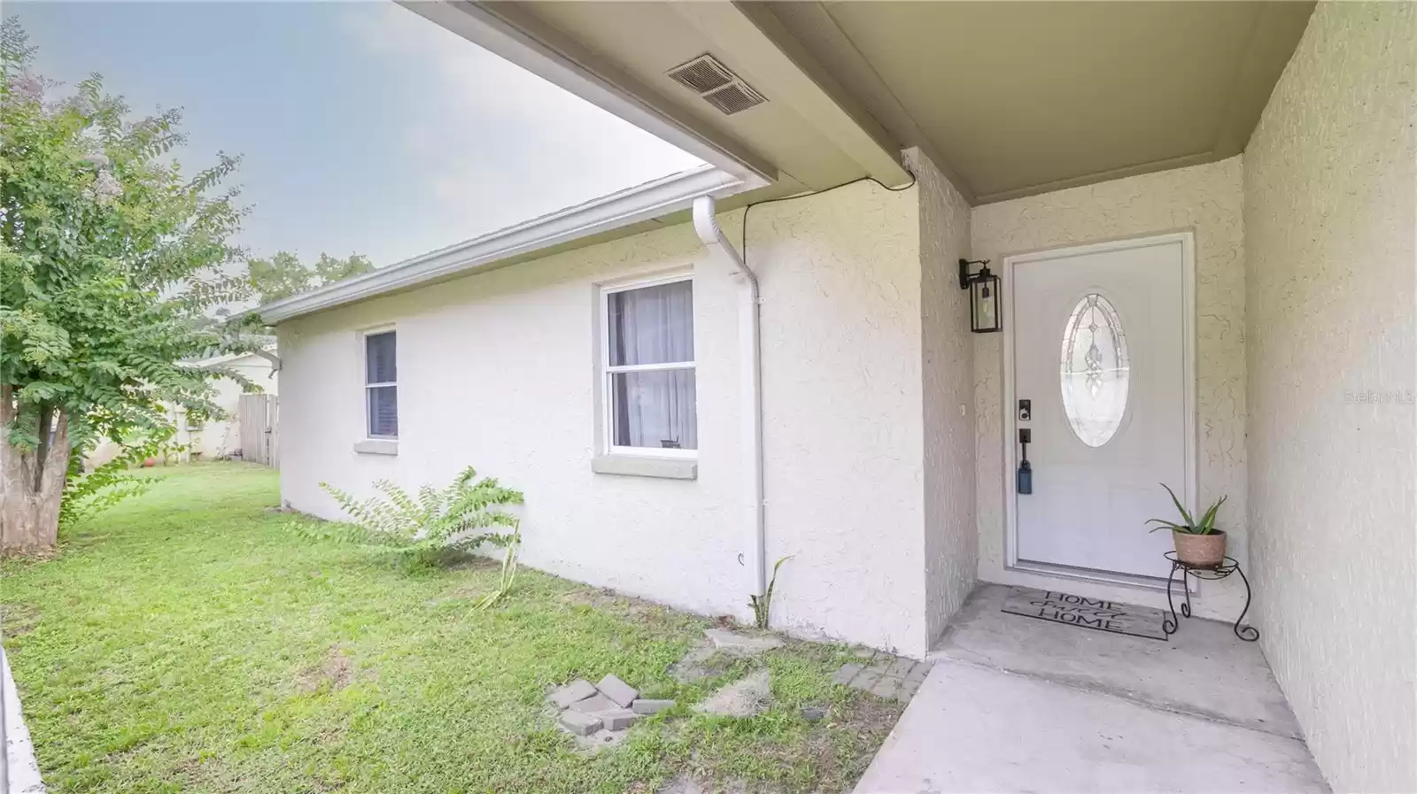 337 SAND PINE TRAIL, WINTER HAVEN, Florida 33880, 3 Bedrooms Bedrooms, ,2 BathroomsBathrooms,Residential,For Sale,SAND PINE,MFRP4930569