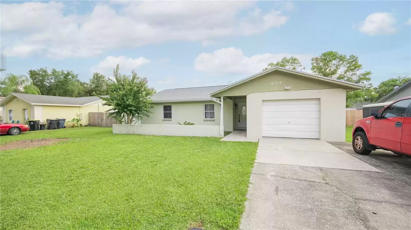 337 SAND PINE TRAIL, WINTER HAVEN, Florida 33880, 3 Bedrooms Bedrooms, ,2 BathroomsBathrooms,Residential,For Sale,SAND PINE,MFRP4930569