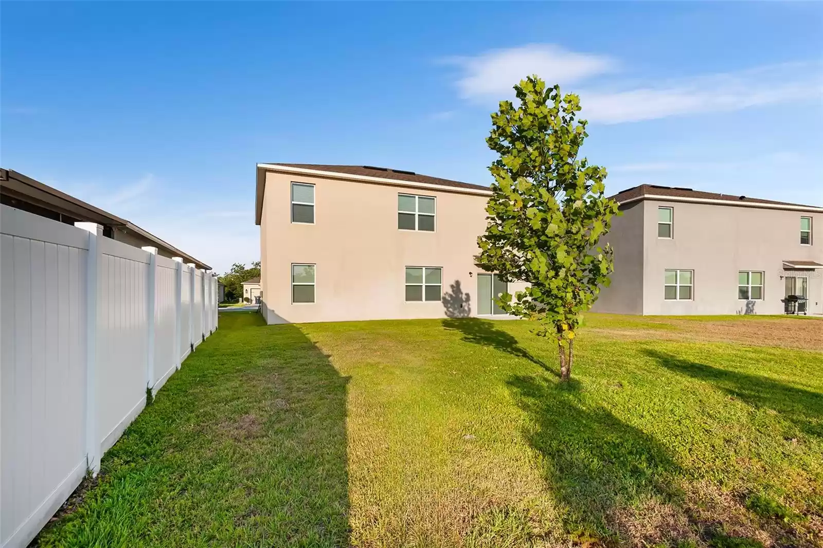 324 SUMMERSHORE DRIVE, AUBURNDALE, Florida 33823, 5 Bedrooms Bedrooms, ,3 BathroomsBathrooms,Residential,For Sale,SUMMERSHORE,MFRT3533057