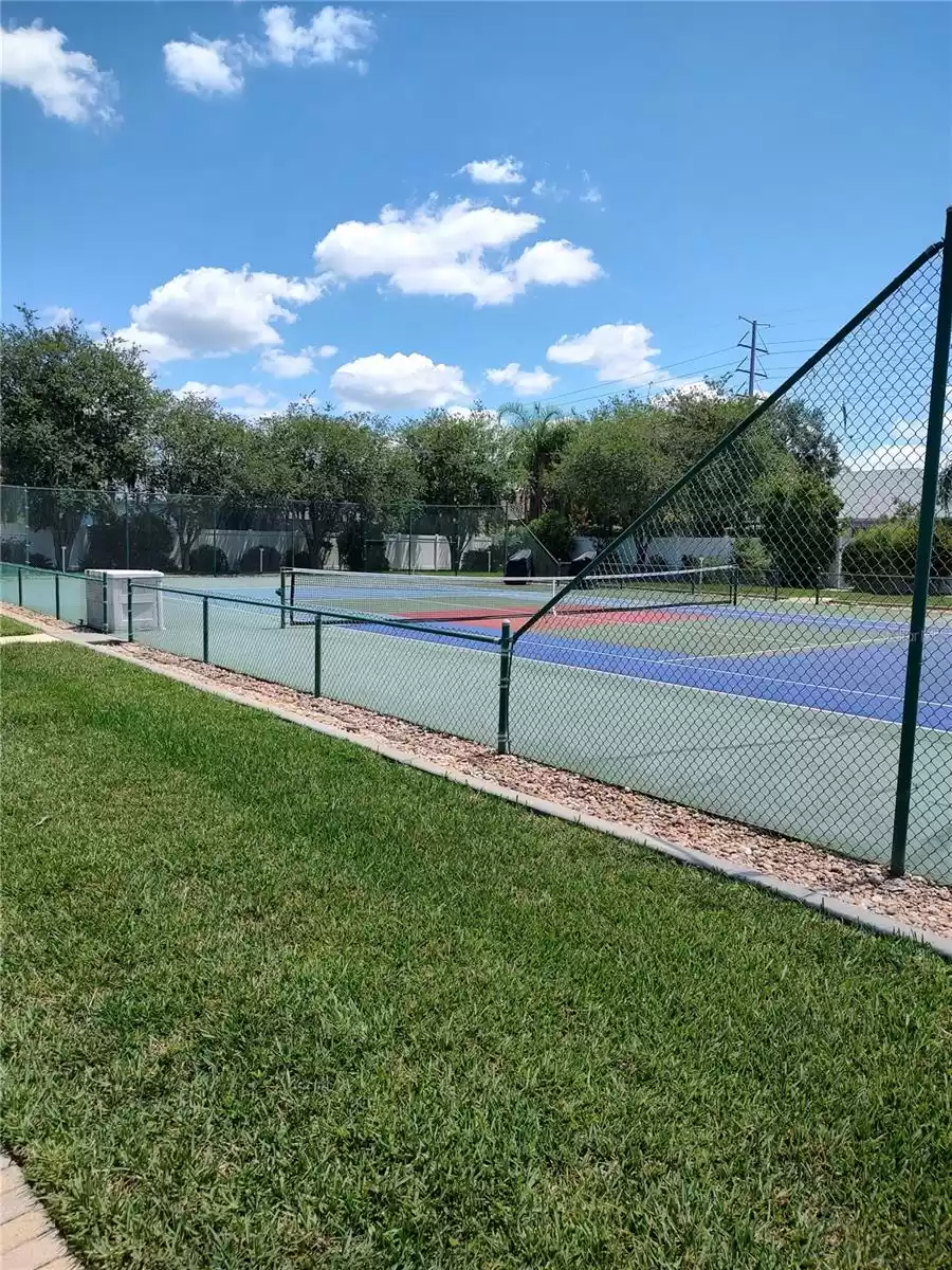 Oasis Community Tennis and Pickle Ball Court