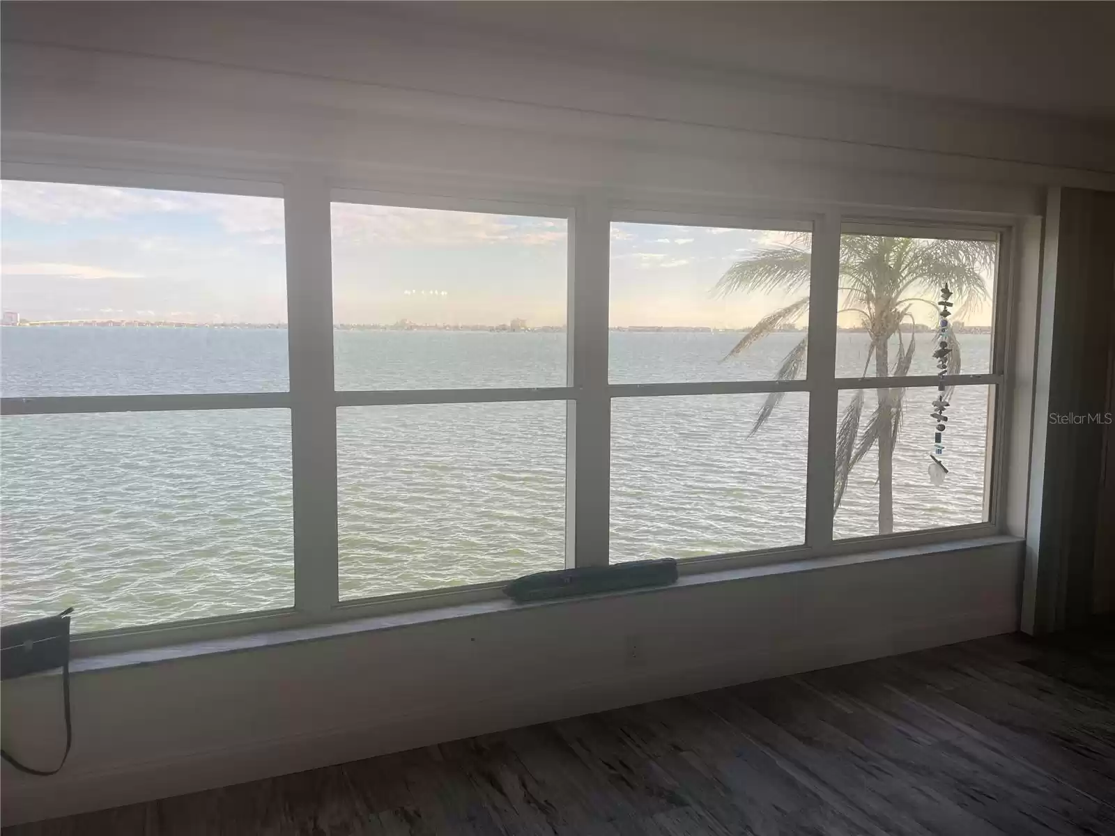 6020 SHORE BOULEVARD, GULFPORT, Florida 33707, 2 Bedrooms Bedrooms, ,2 BathroomsBathrooms,Residential Lease,For Rent,SHORE,MFRU8246639