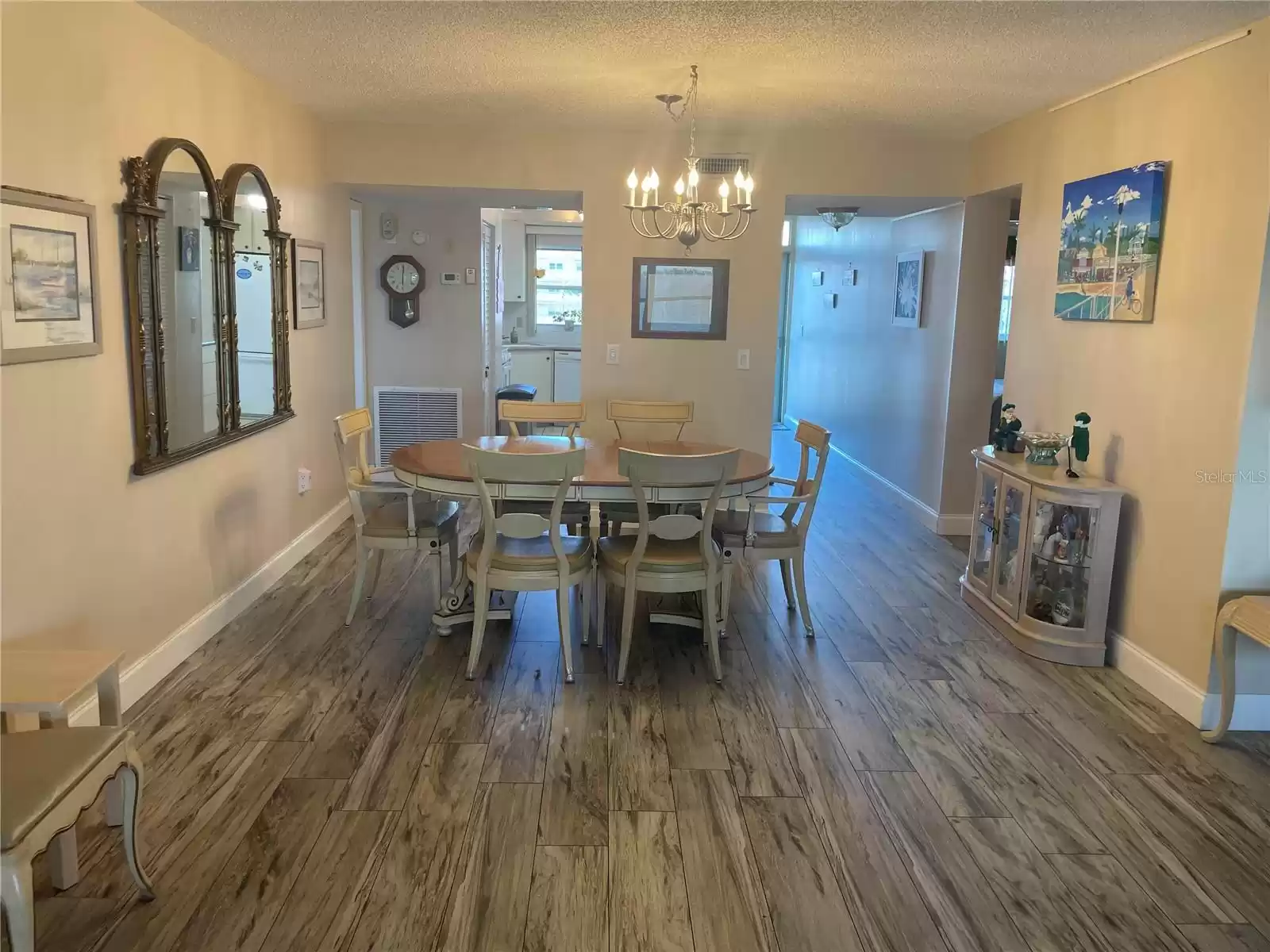 6020 SHORE BOULEVARD, GULFPORT, Florida 33707, 2 Bedrooms Bedrooms, ,2 BathroomsBathrooms,Residential Lease,For Rent,SHORE,MFRU8246639