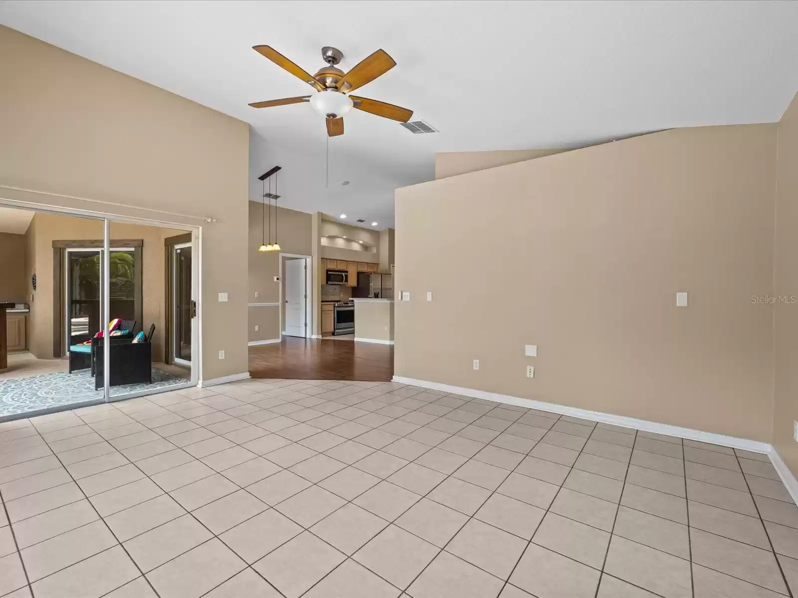 14729 YORKSHIRE RUN DRIVE, ORLANDO, Florida 32828, 3 Bedrooms Bedrooms, ,2 BathroomsBathrooms,Residential,For Sale,YORKSHIRE RUN,MFRO6213722