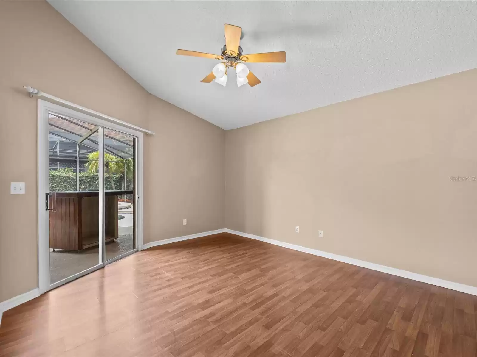 14729 YORKSHIRE RUN DRIVE, ORLANDO, Florida 32828, 3 Bedrooms Bedrooms, ,2 BathroomsBathrooms,Residential,For Sale,YORKSHIRE RUN,MFRO6213722